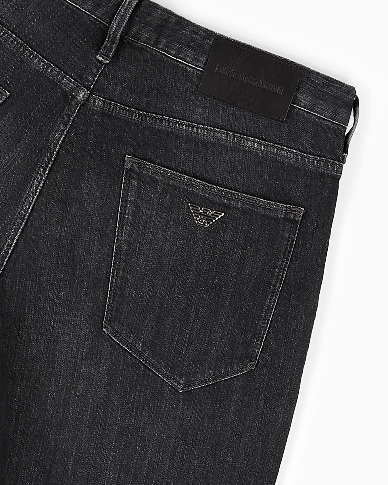 Vaqueros J06 slim fit de cómoda sarga denim jaspeada de 10 onzas Diapositiva 5