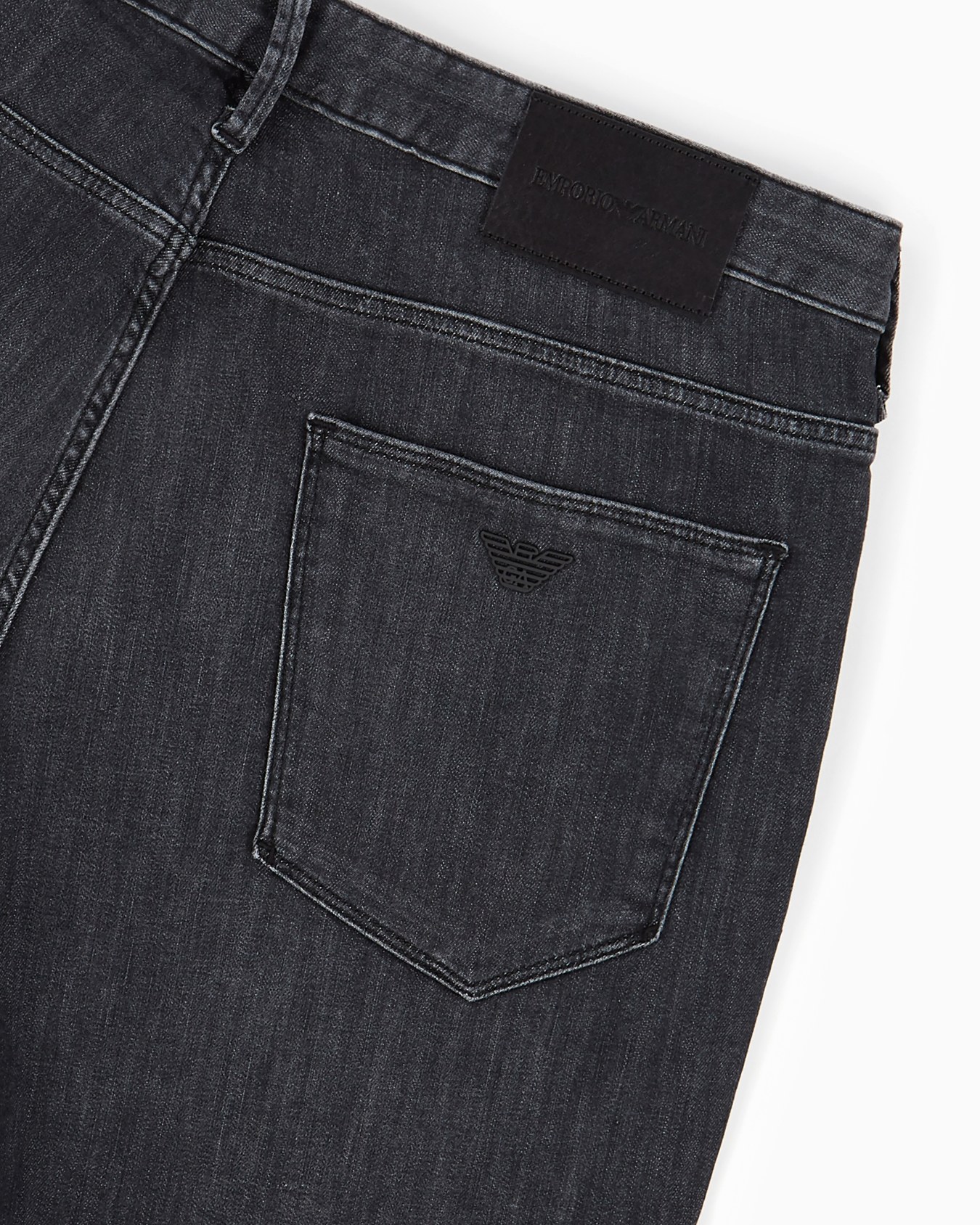 Jeans J06 in Slim Fit aus Denim 8 oz in Used-Wash-Optik Folie 5