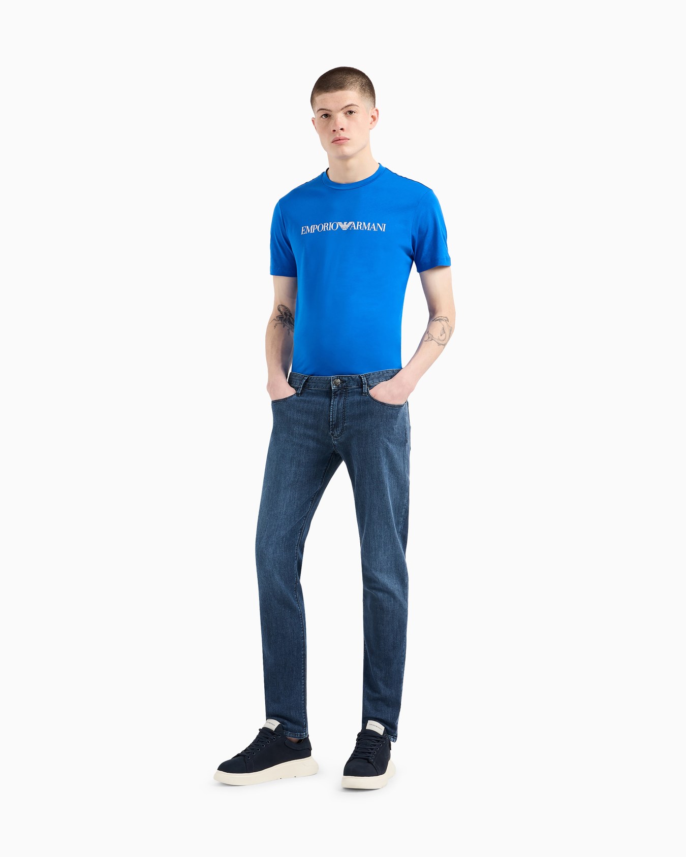 J06 Worn-effect wash, slim-fit, 8 oz denim jeans Slide 1