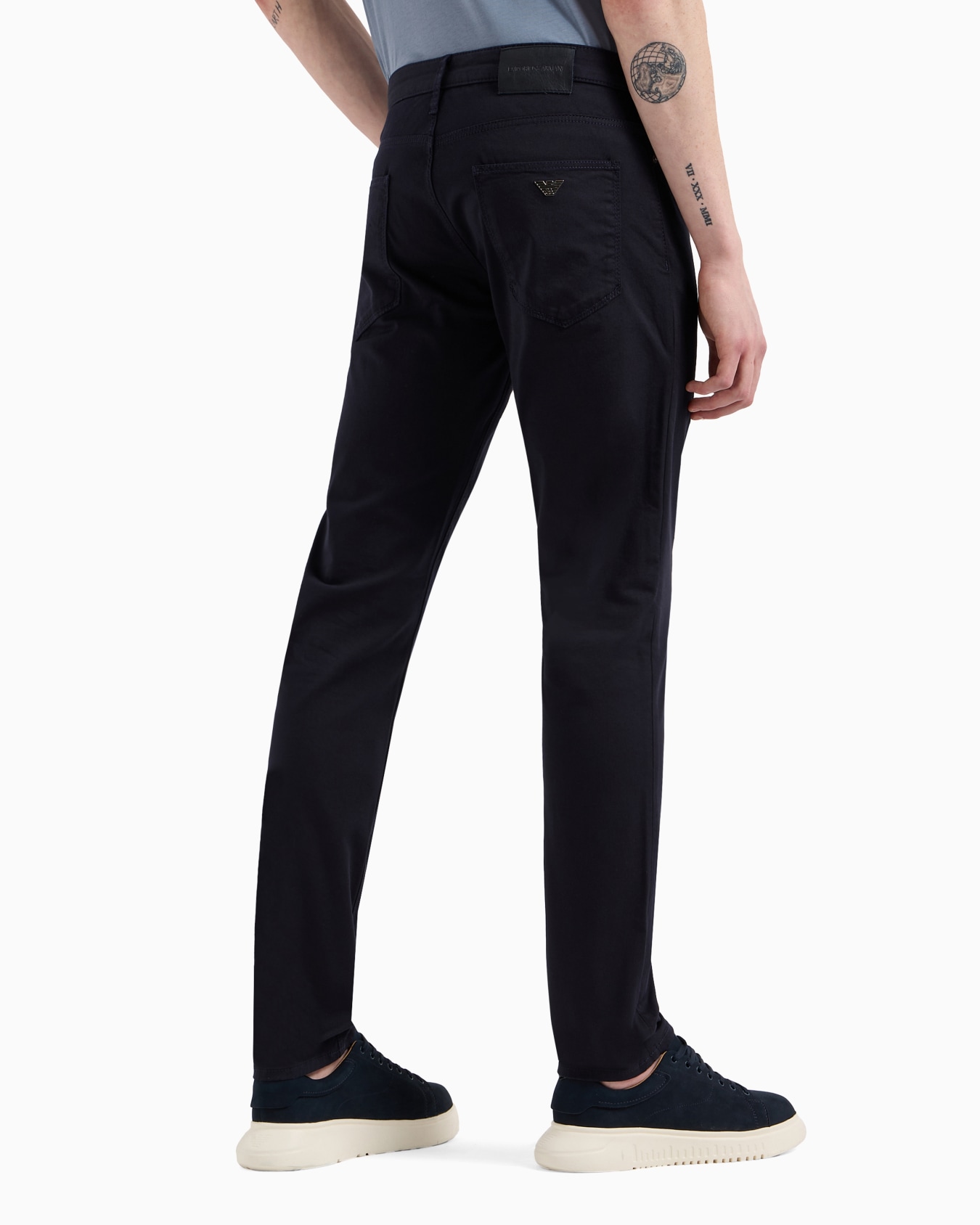 J06 Comfort stretch-gabardine, slim-fit trousers Slide 2