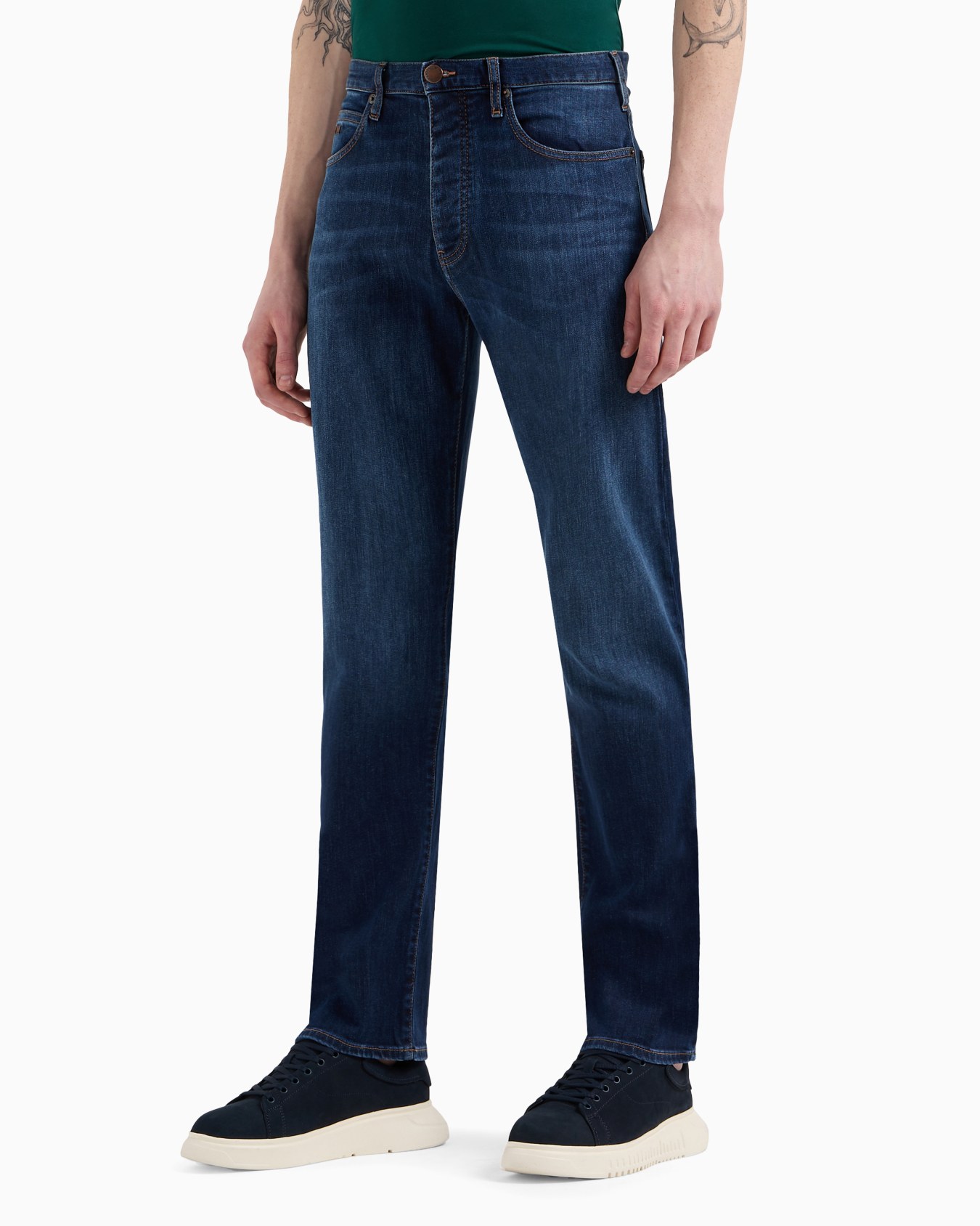 J21 Regular-fit jeans in washed 11.5 oz comfort denim Slide 3