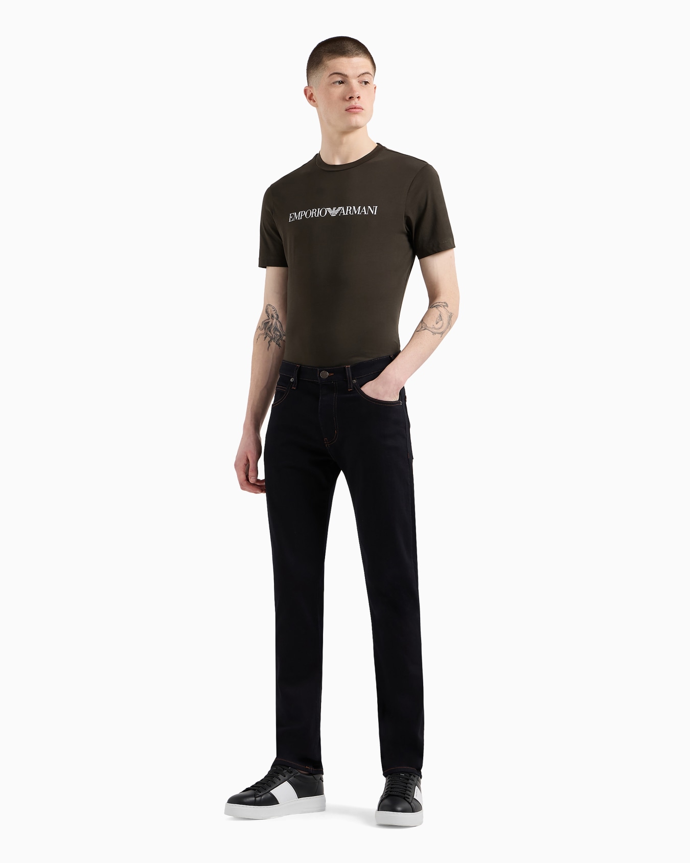 Vaqueros J45 regular fit de cómoda sarga de denim lavado de 10,5 onzas Diapositiva 3