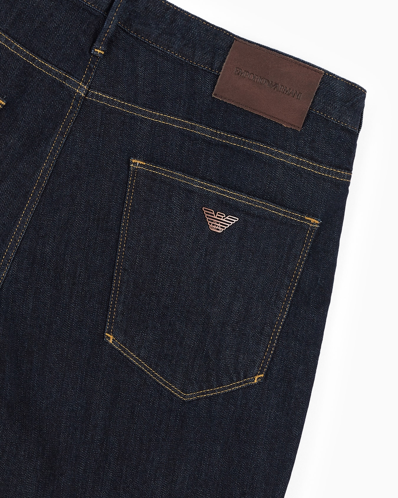 J45 Regular-fit jeans in comfort-twill denim Slide 6