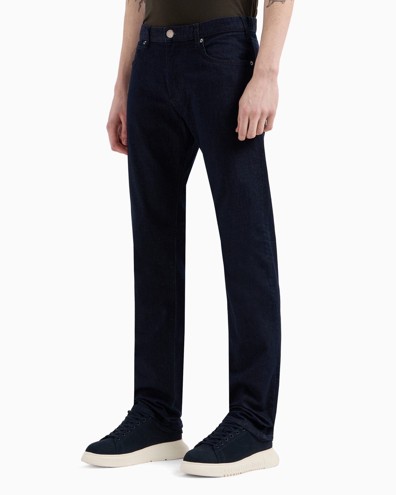 J45 Regular-fit jeans in comfort-twill denim Slide 3