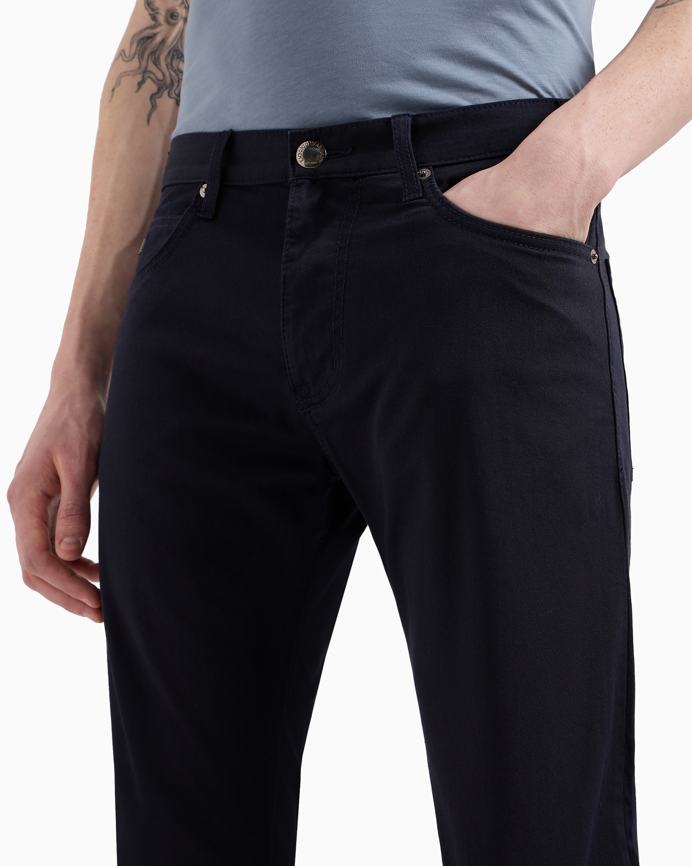 Jeans J45 in Regular Fit aus Stretch-Gabardine Folie 4