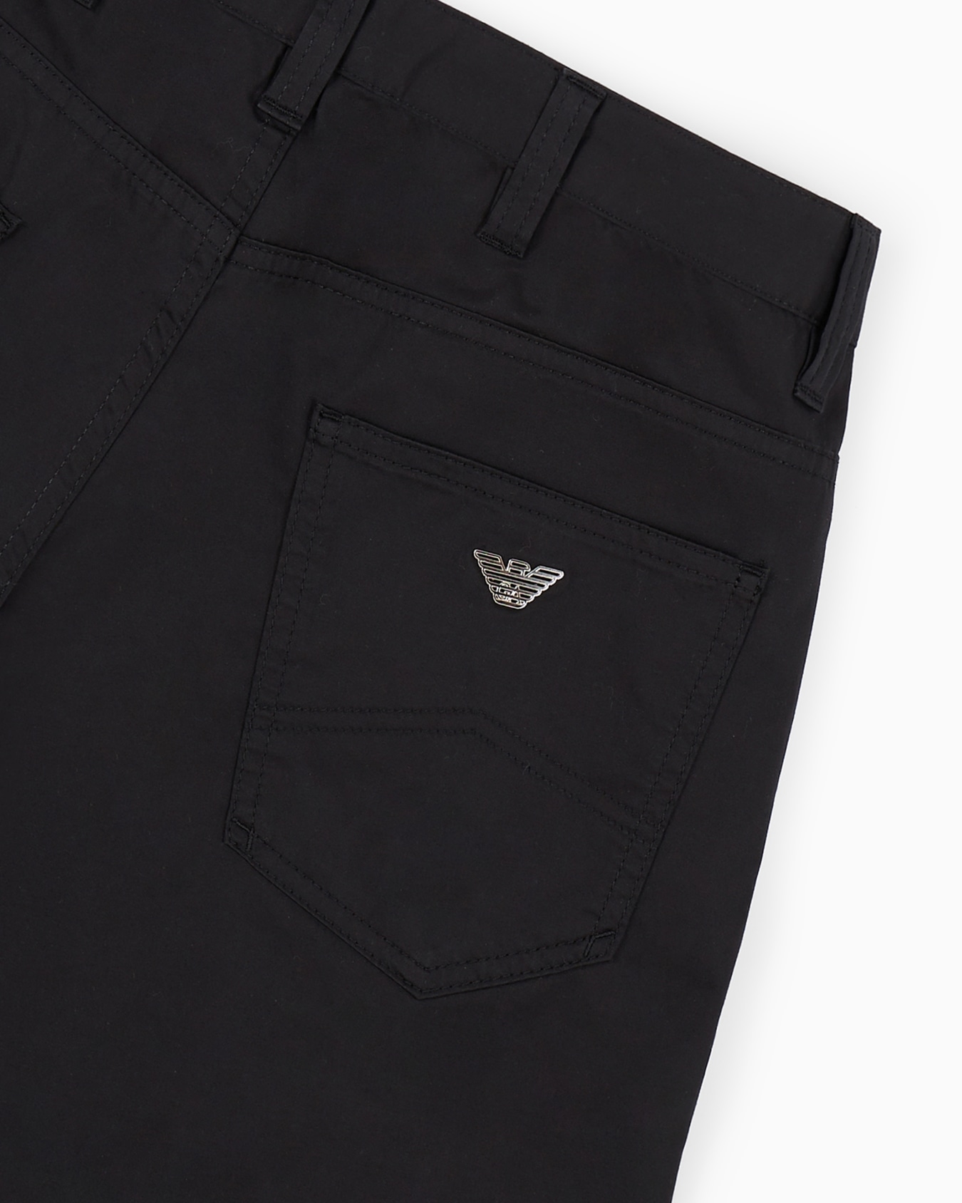 Lustrous comfort cotton board shorts with turned-up cuffs Slide 5