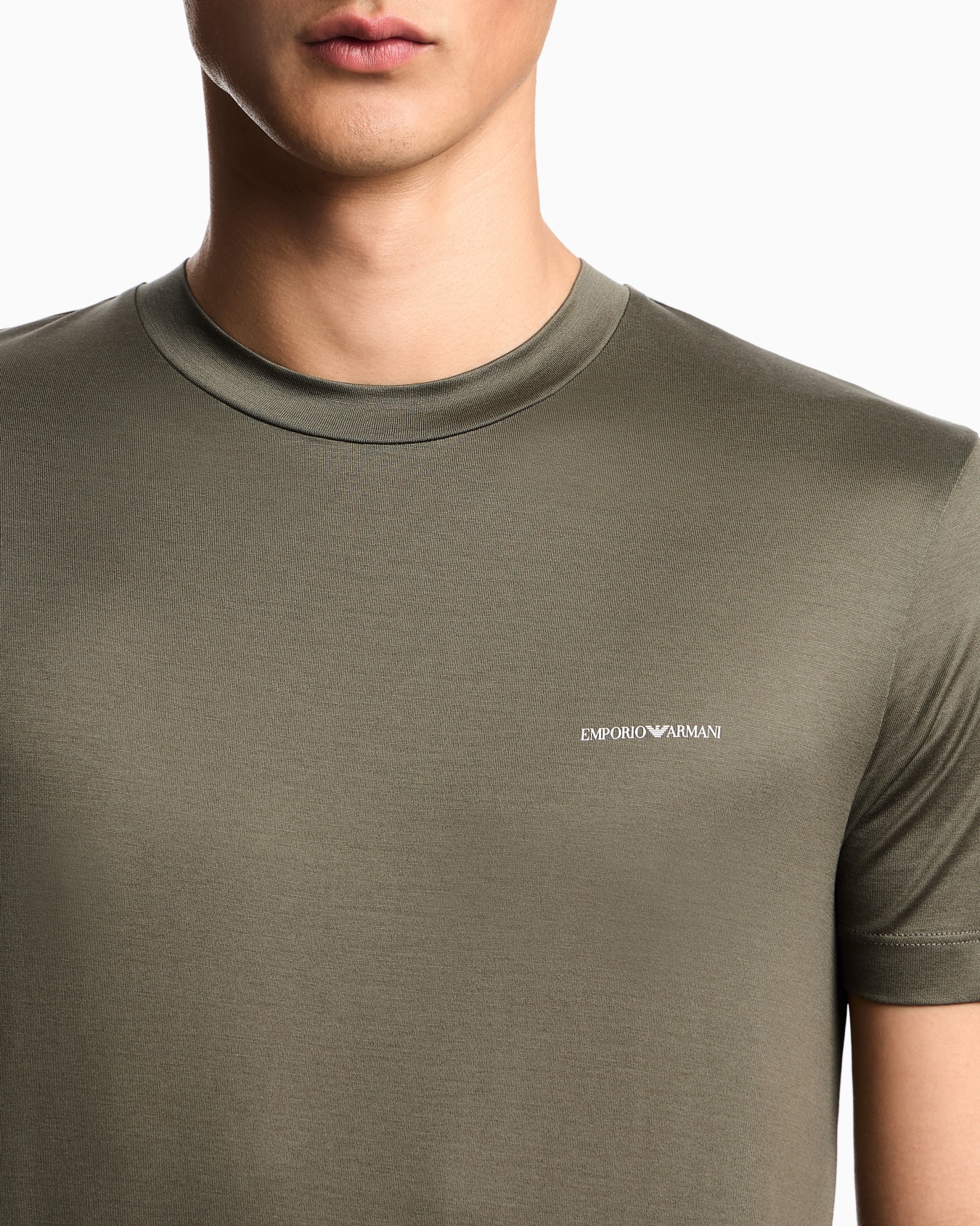 ASV T-Shirt aus einer Lyocell-Jersey-Mischung mit kleinem Logo-Schriftzug Folie 4
