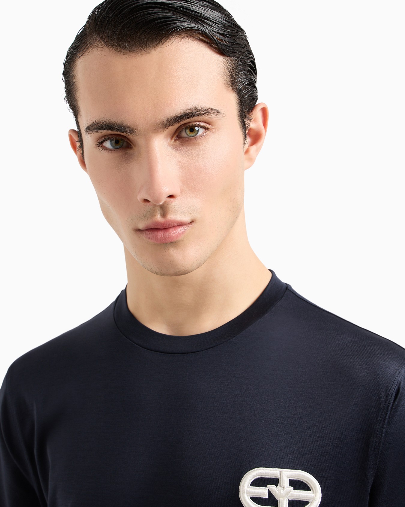 T-shirt en jersey mélange lyocell avec broderie du logo EA en relief  Diapositive 4