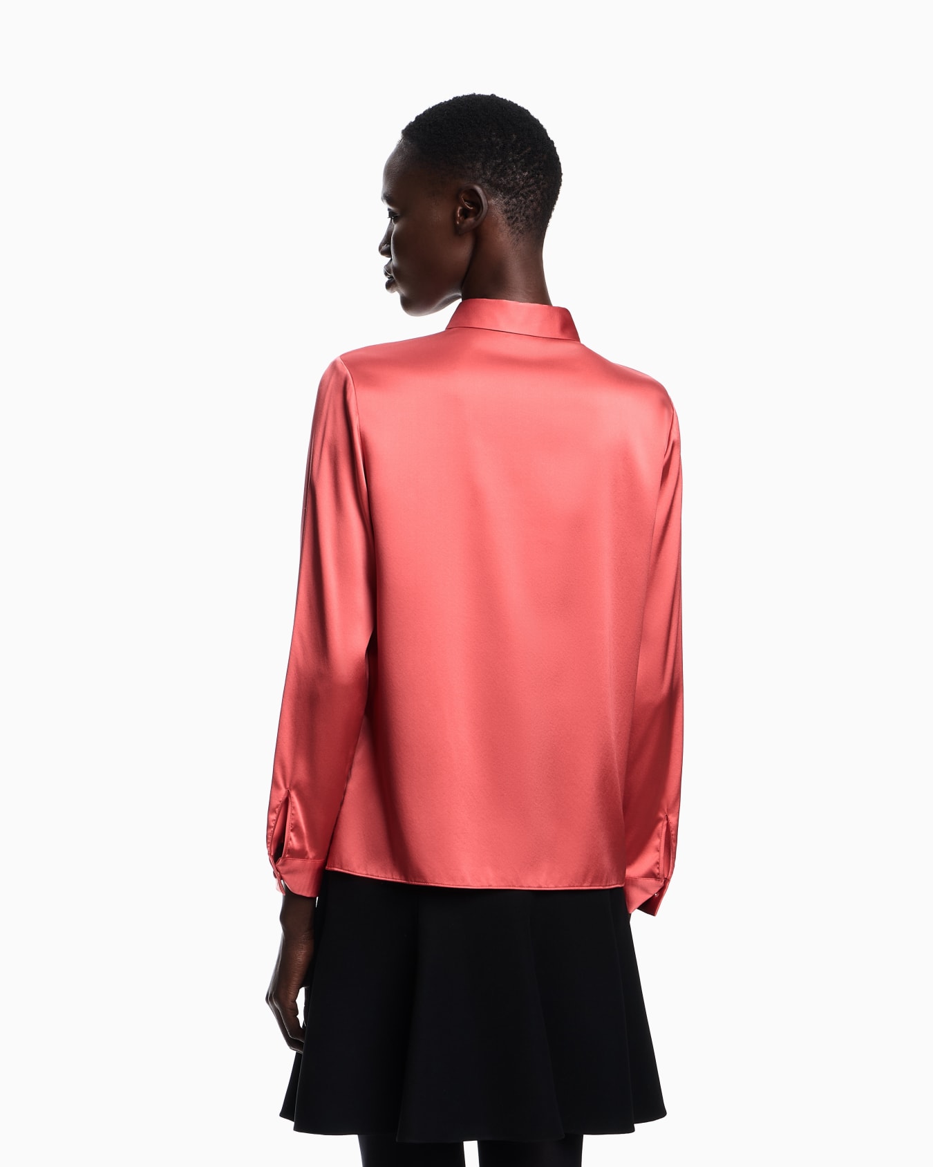 Chemise en satin de soie Diapositive 2