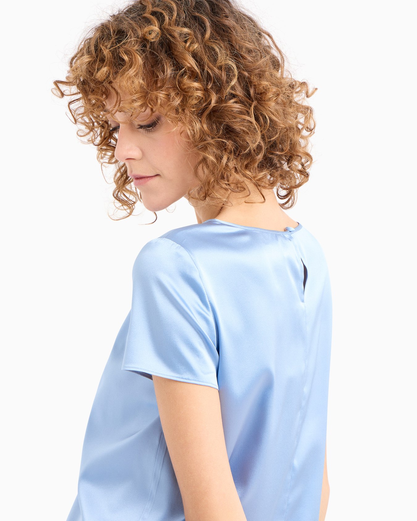 Short-sleeved silk satin blouse Slide 5