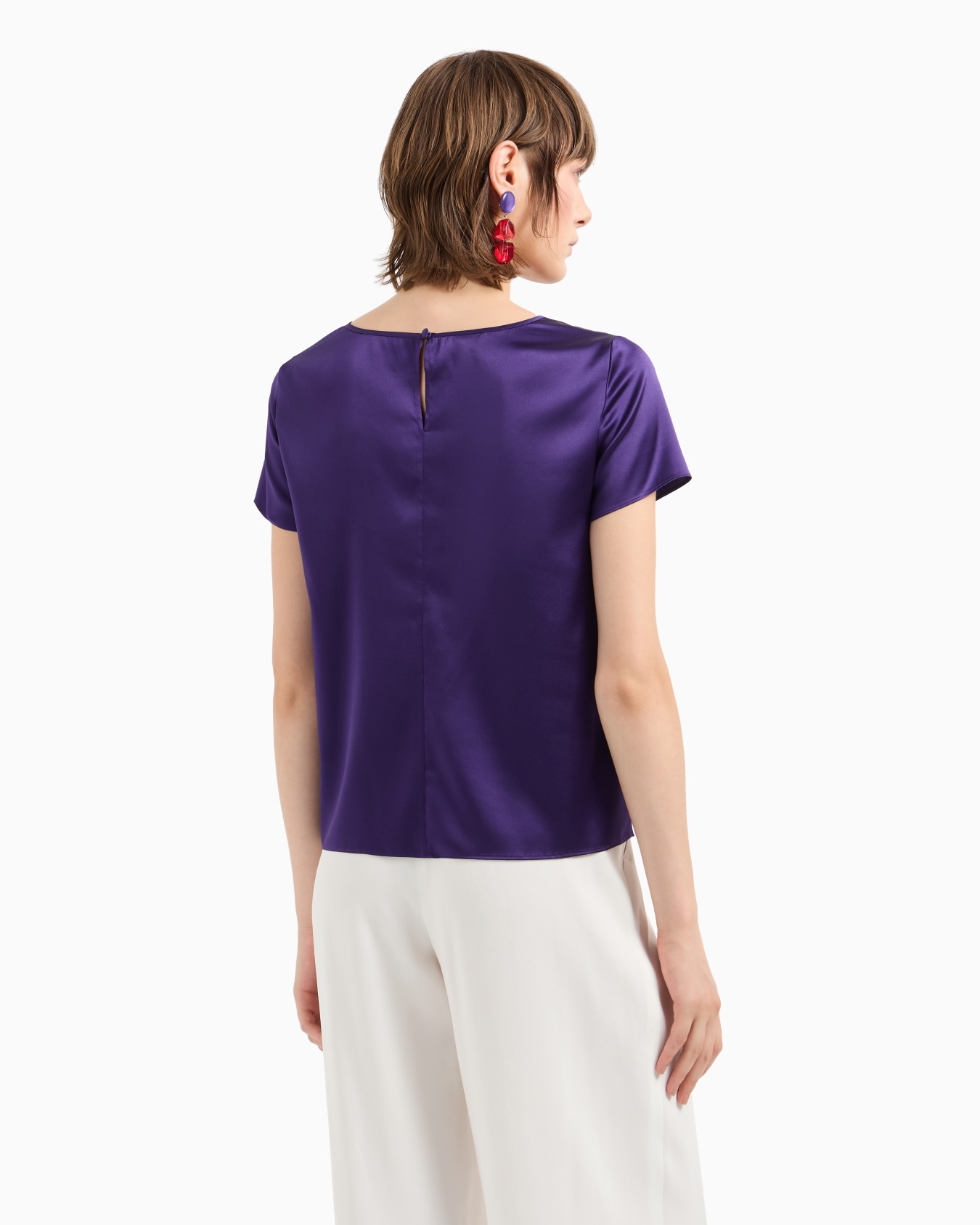 Short-sleeved silk satin blouse Slide 2