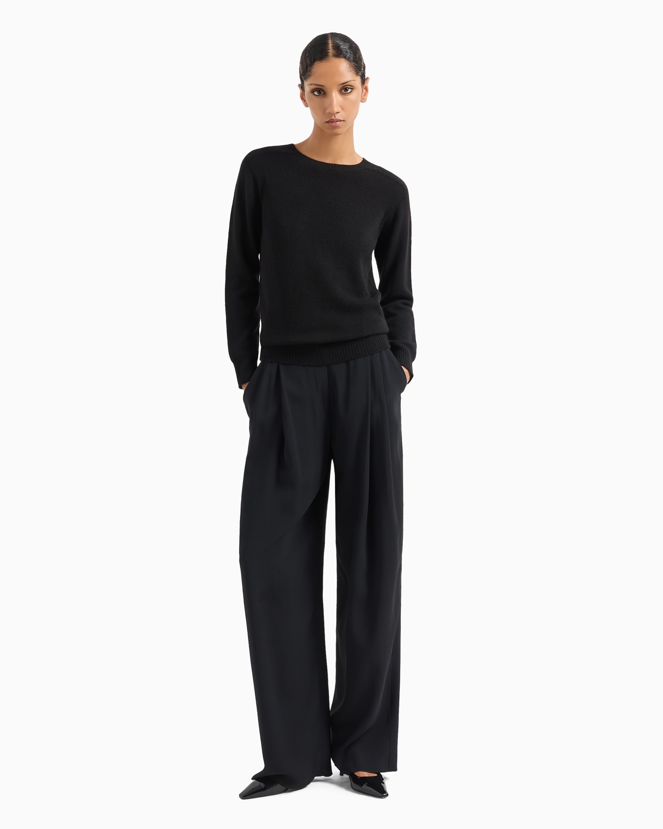 Pure cashmere crew-neck jumper Slide 3