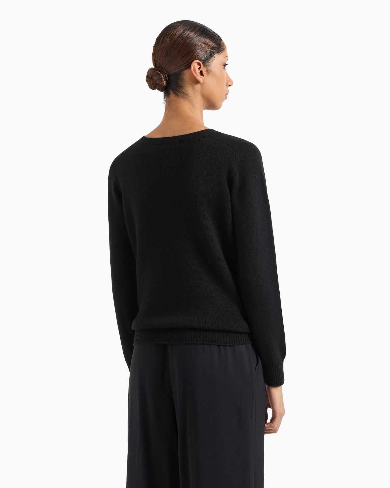 Pure cashmere crew-neck jumper Slide 2