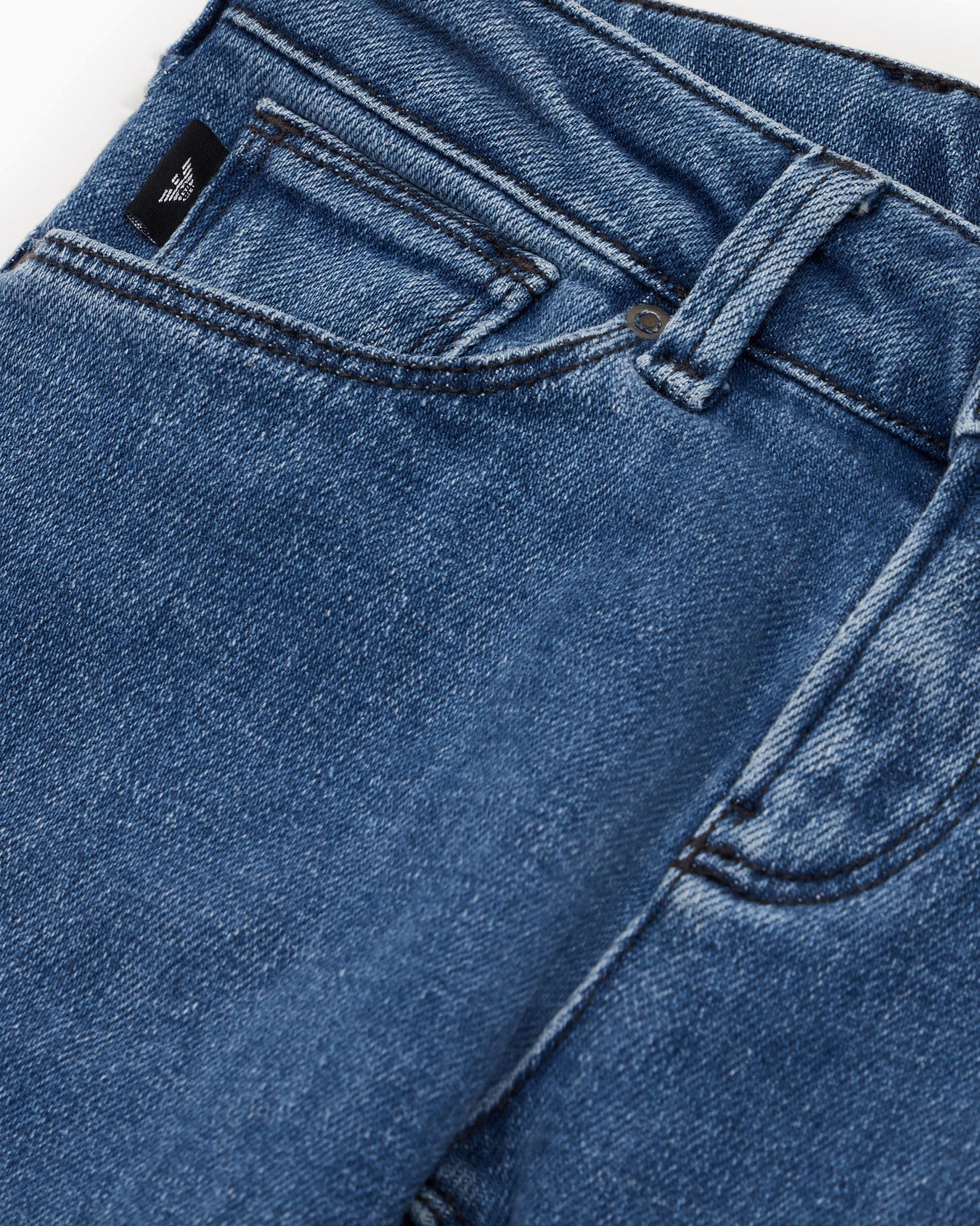 J06 jeans in stretch denim Slide 1