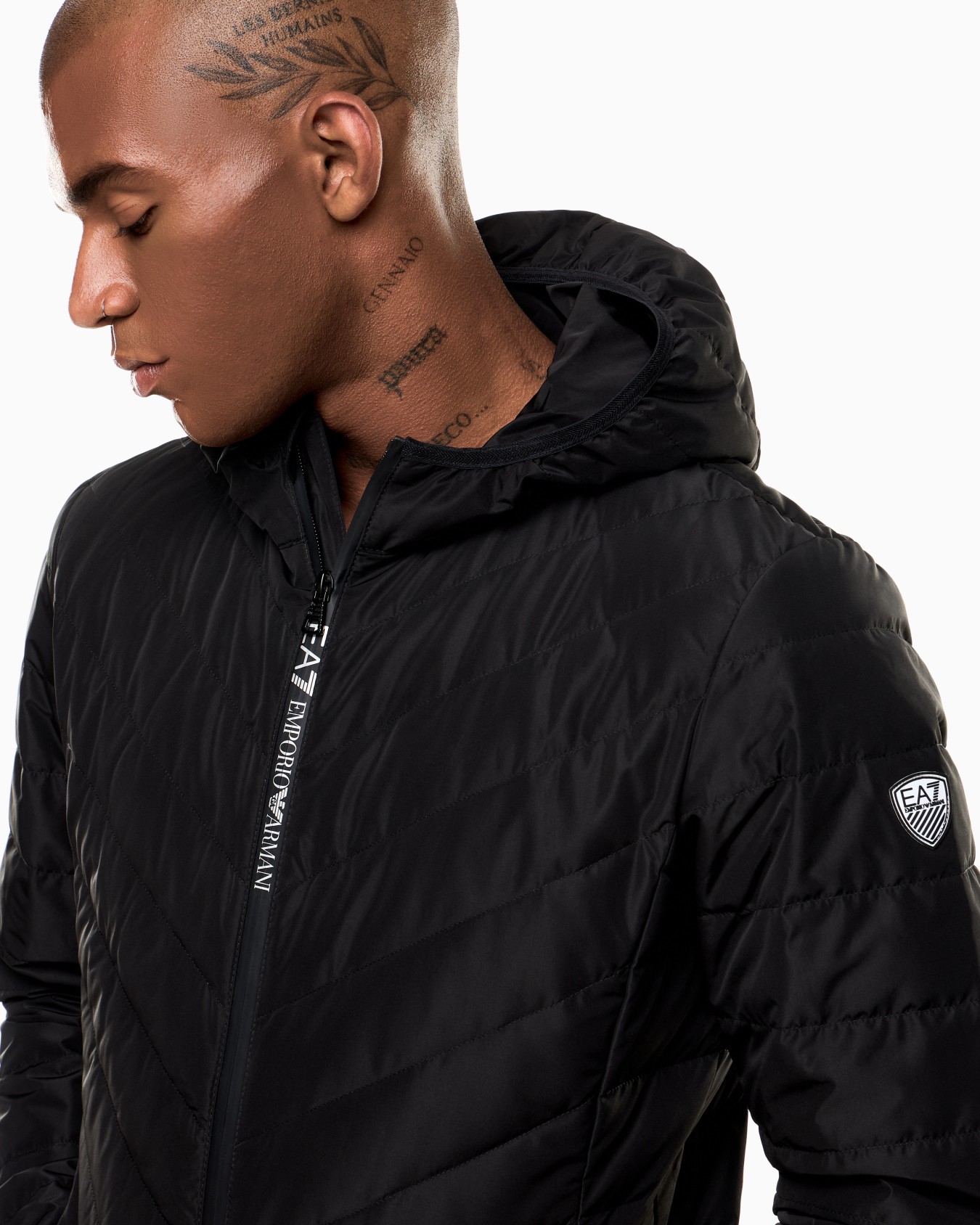 Premium Shield packable hooded down jacket Slide 4