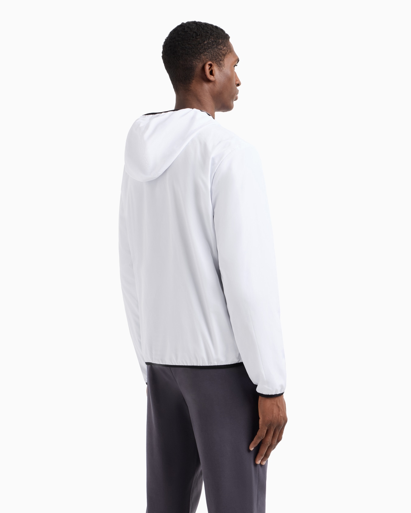 Bomber con capucha de tejido reciclado Core Identity Diapositiva 2
