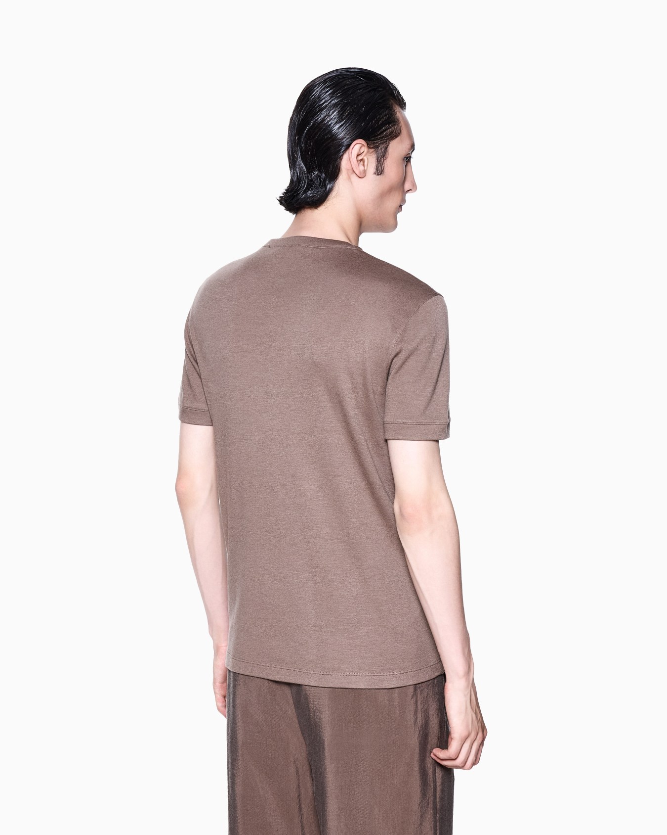 Maglia girocollo Icon a maniche corte in interlock di cashmere Slide 2