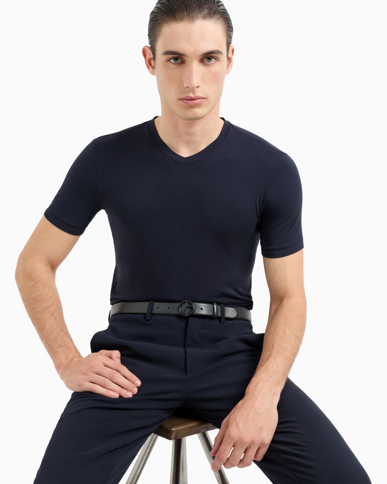 Stretch viscose jersey, V-neck Icon T-shirt Slide 5