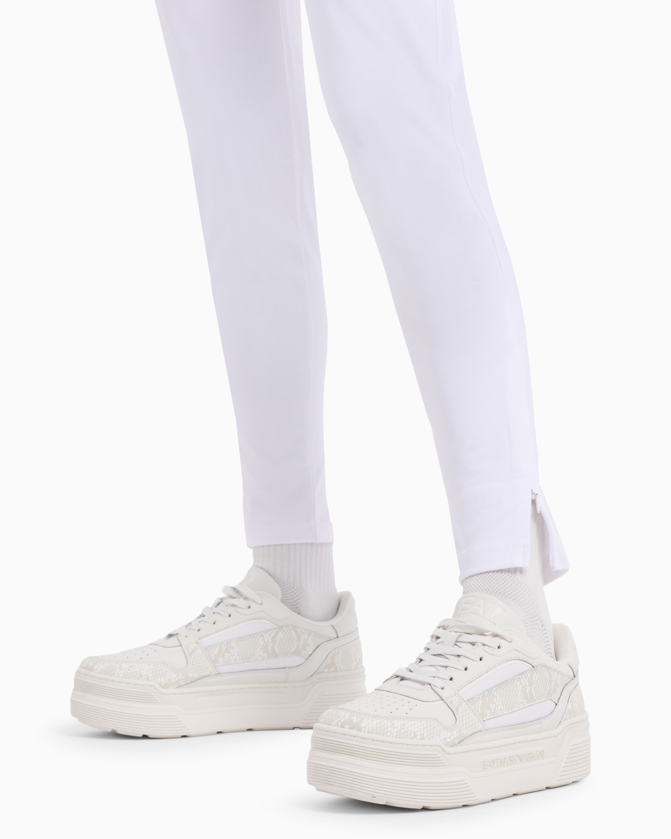 Tennis Pro tracksuit in VENTUS7 technical fabric Slide 5