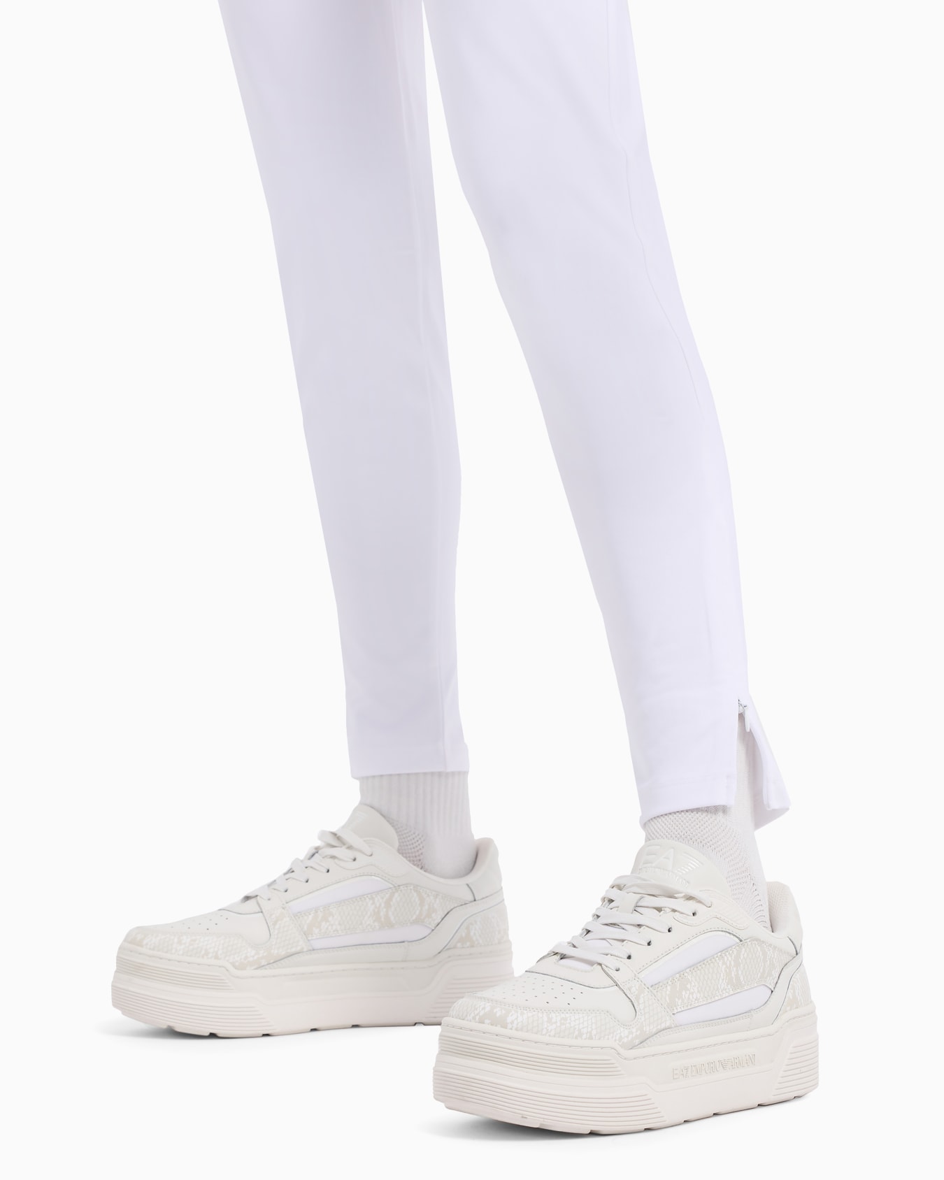 Tennis Pro tracksuit in VENTUS7 technical fabric Slide 4