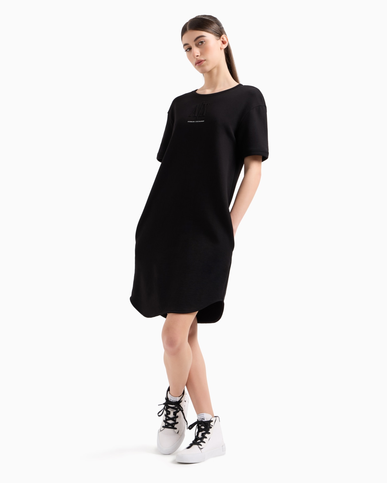 Vestido de punto con logo en relieve Diapositiva 1