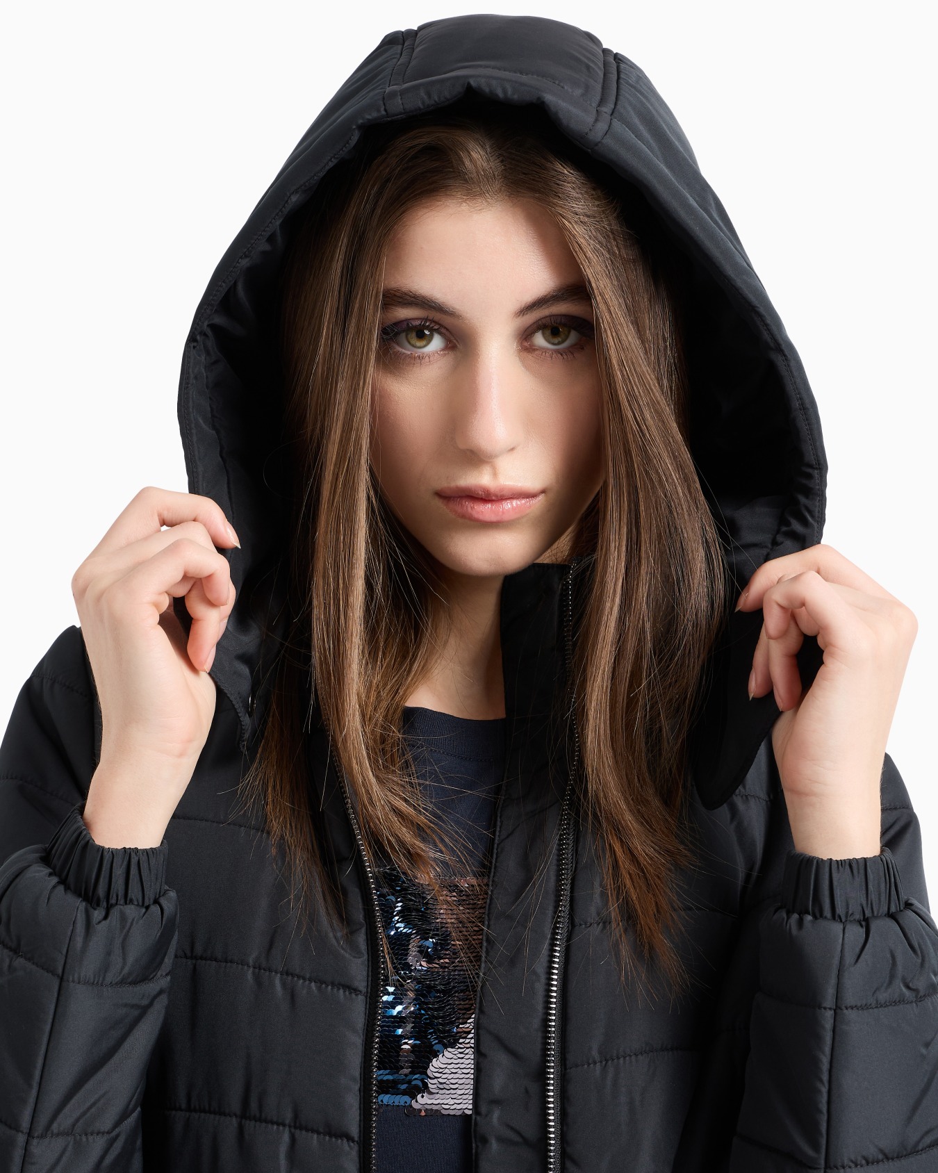 Padded and quilted jacket with hood Slide 4