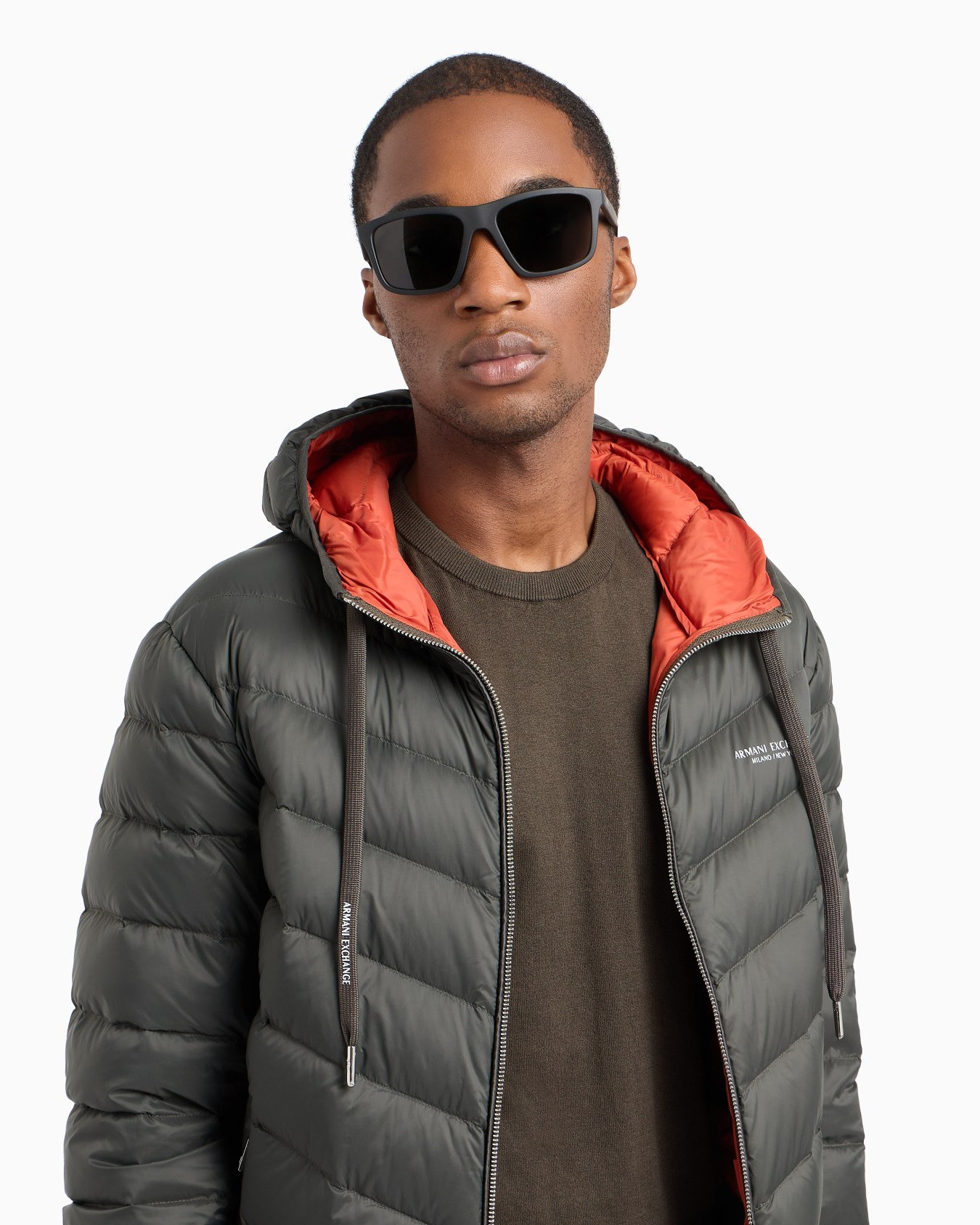 Full zip down jacket with hood Slide 4