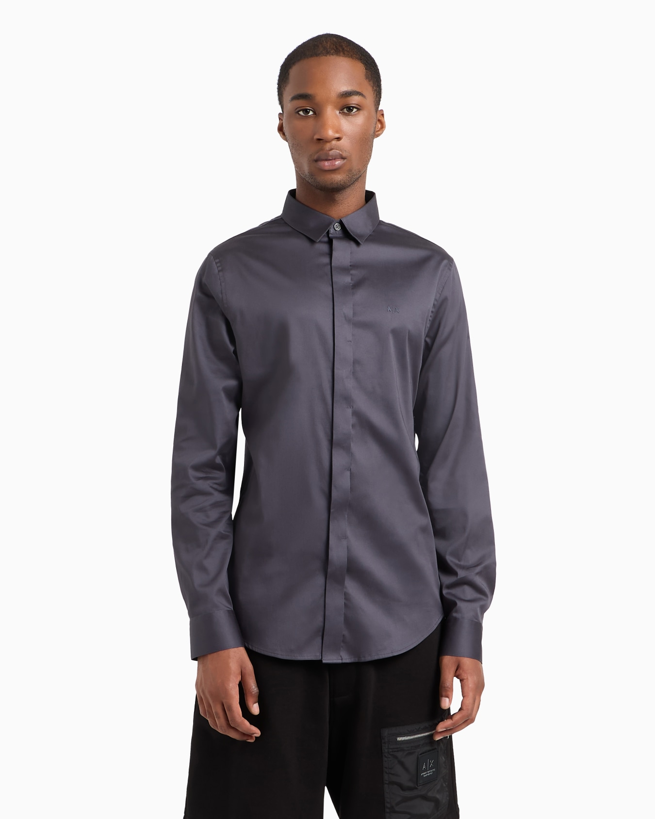 Chemise Slim Fit en satin stretch Diapositive 1