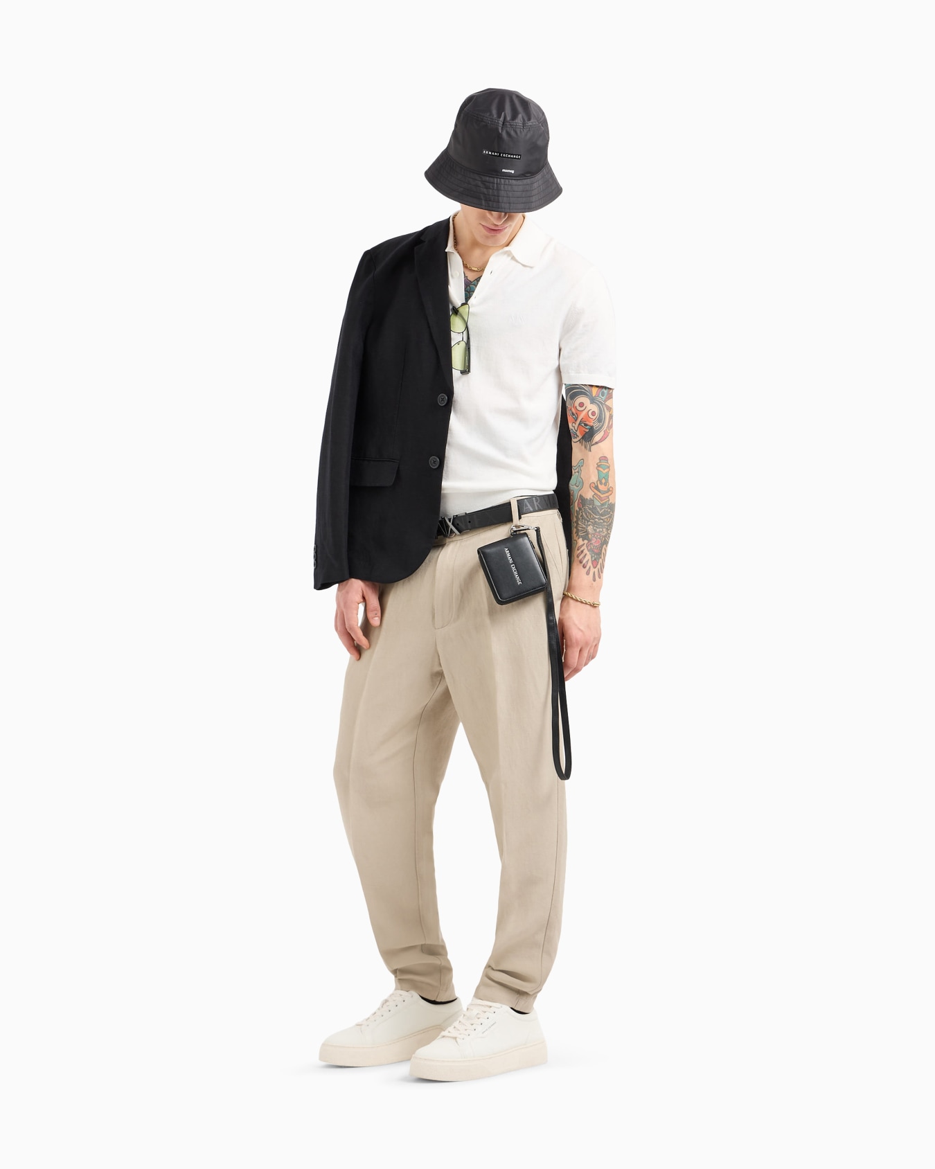Pique polo shirt with contrasting details Slide 1