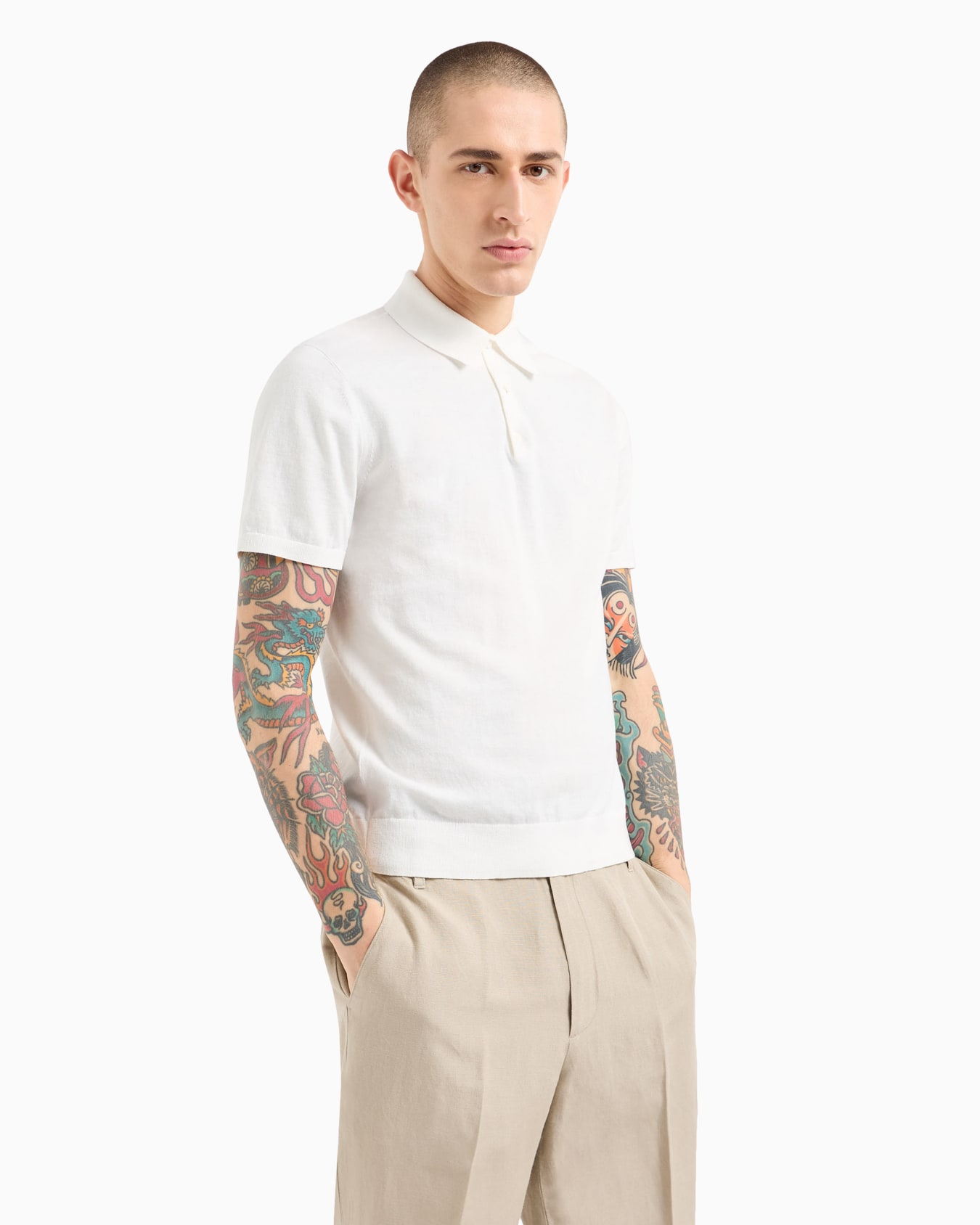 Pique polo shirt with contrasting details Slide 3