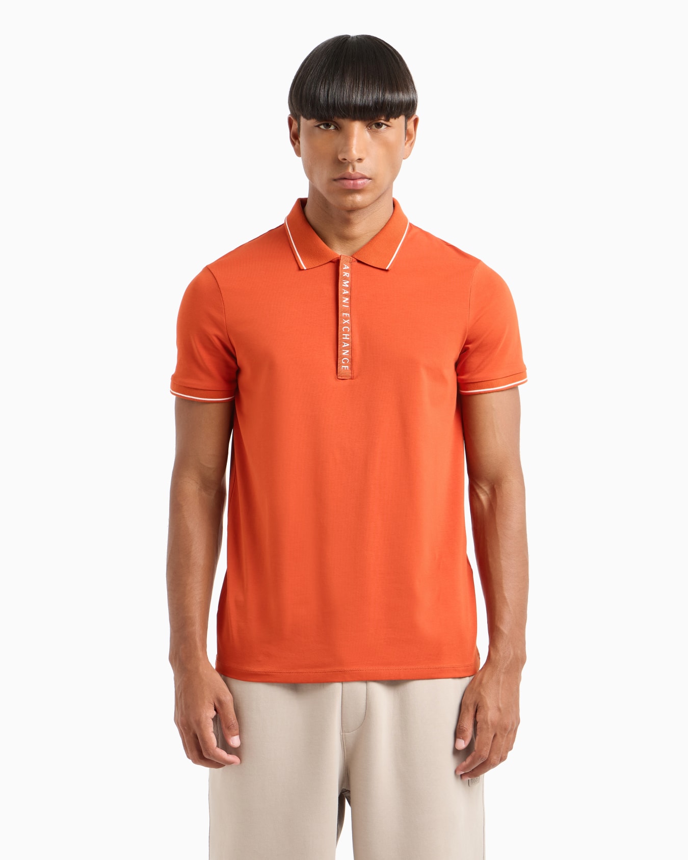 Polo avec logo contrasté Diapositive 1