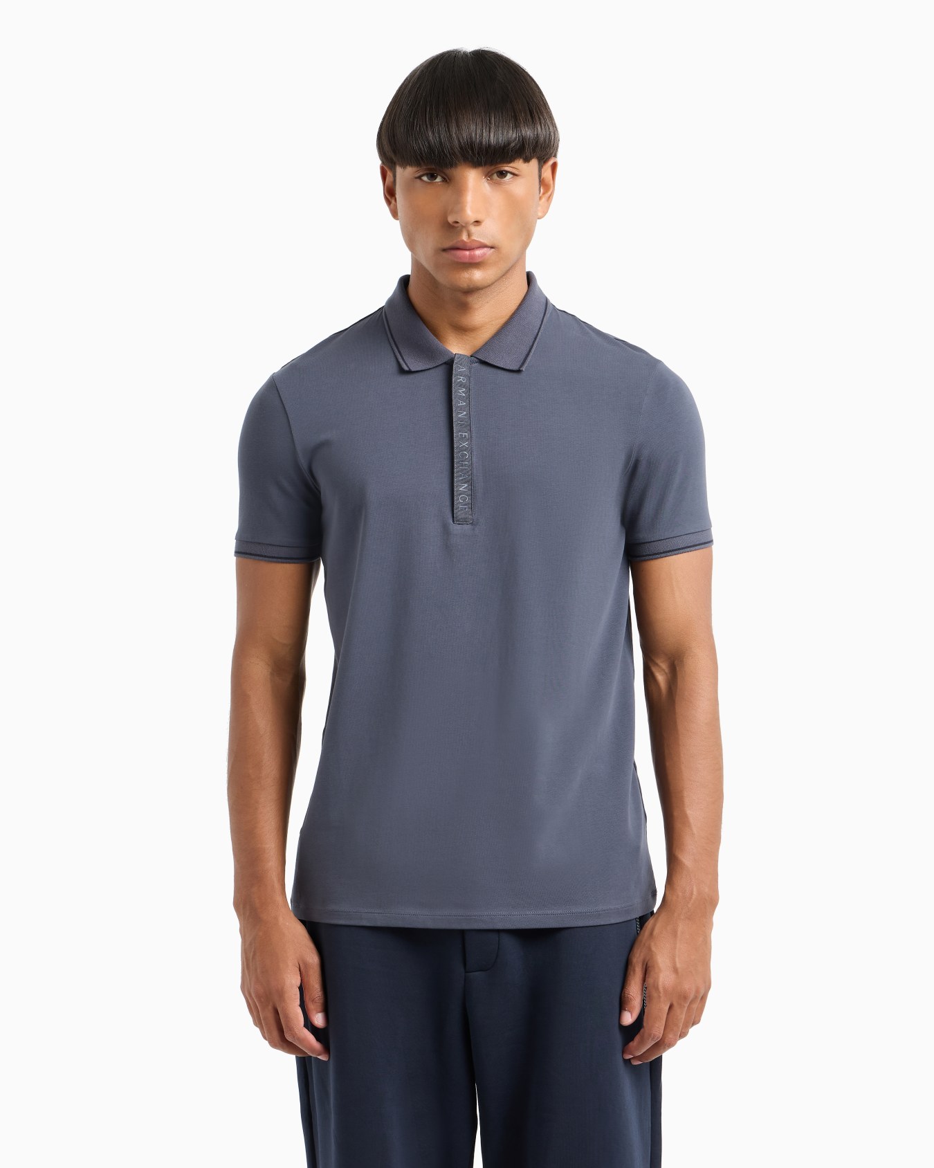Polo avec logo contrasté Diapositive 1