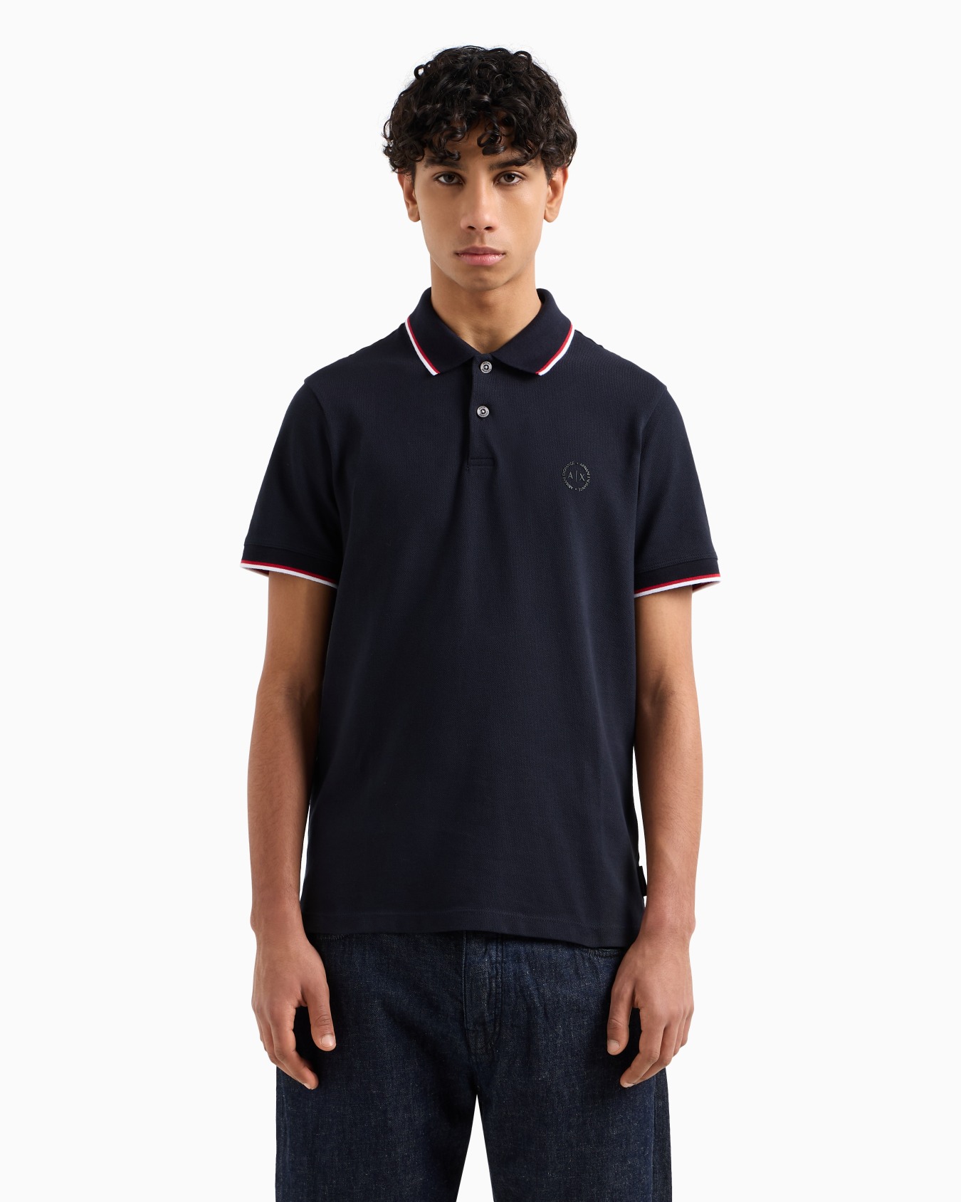 Piquet polo with contrasting details Slide 4