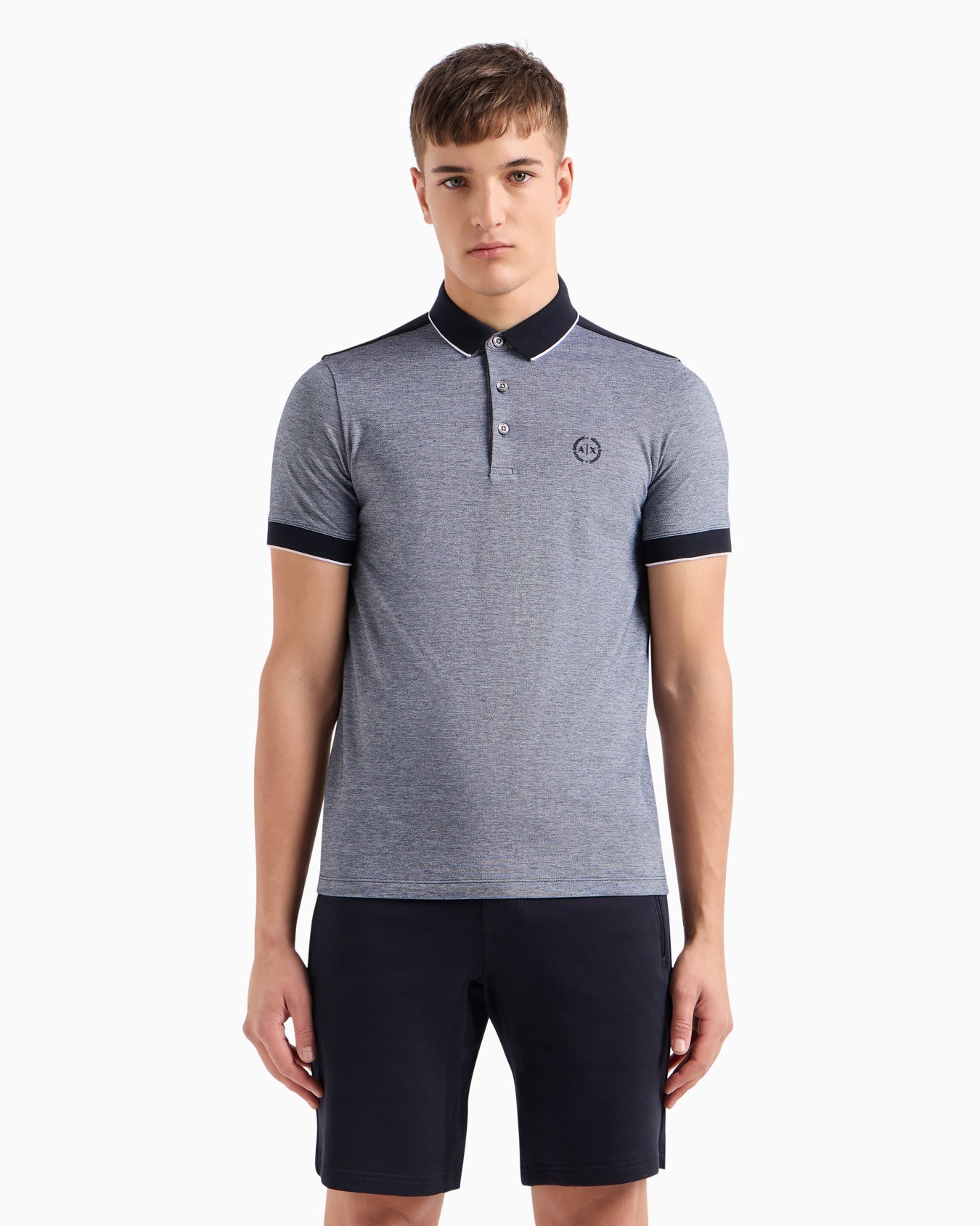Cotton polo with contrasting details Slide 3