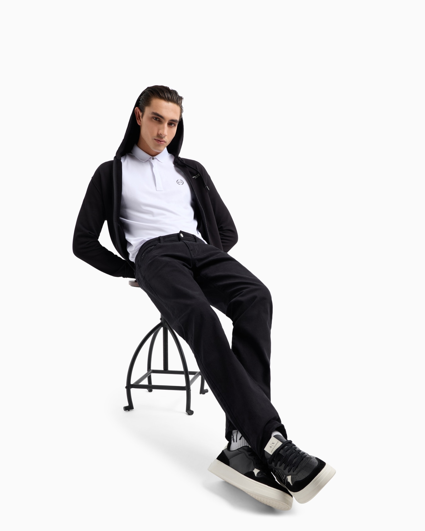 Straight Jeans Slide 3