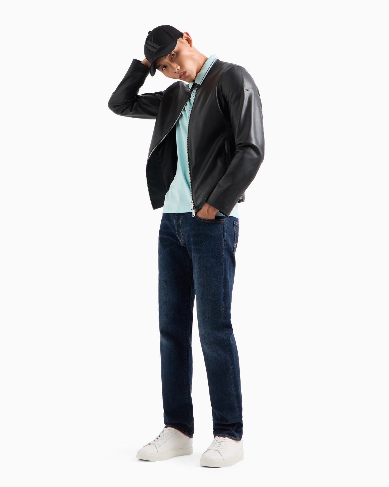 Straight Jeans Slide 3