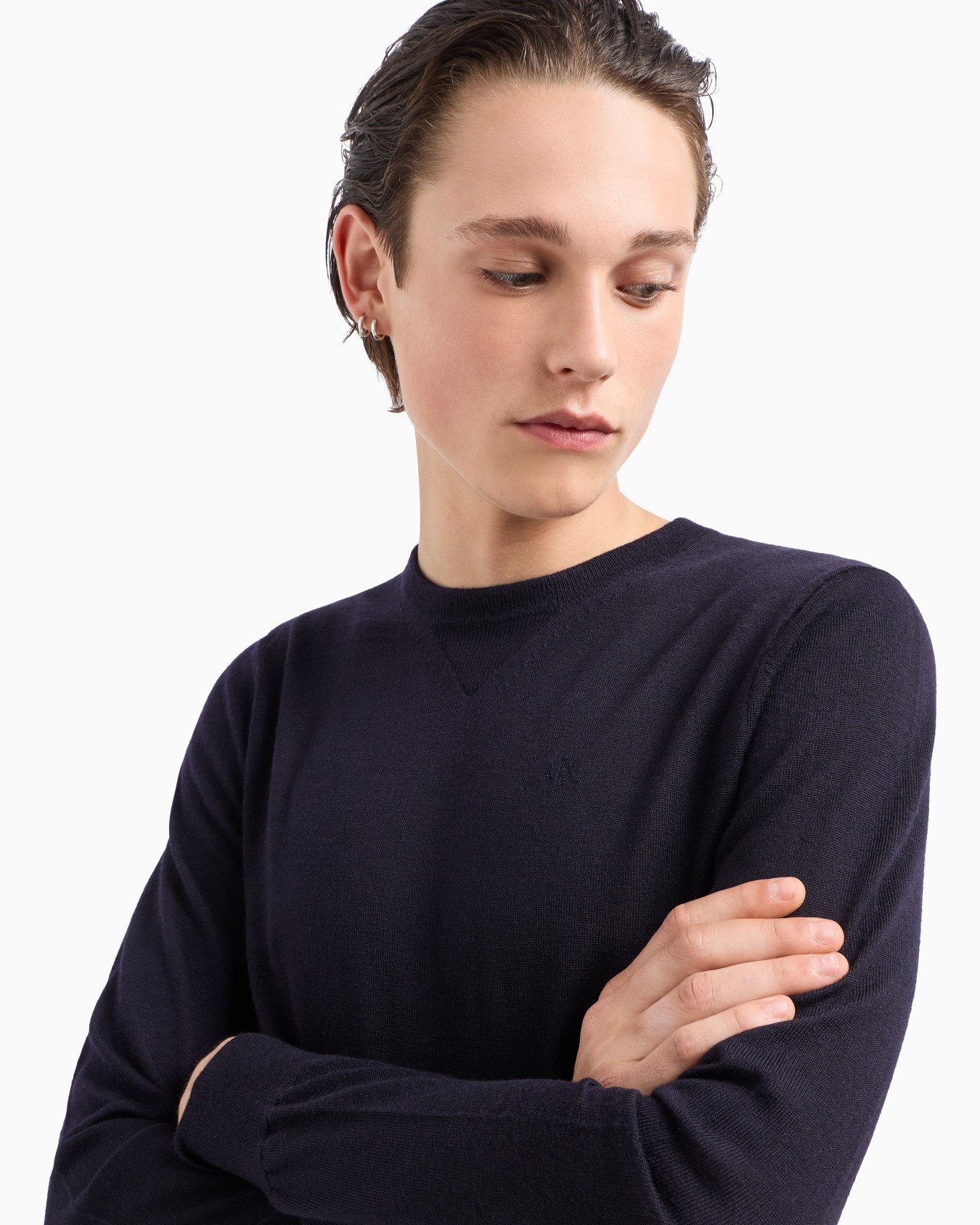 Crewneck sweater in virgin wool Slide 4
