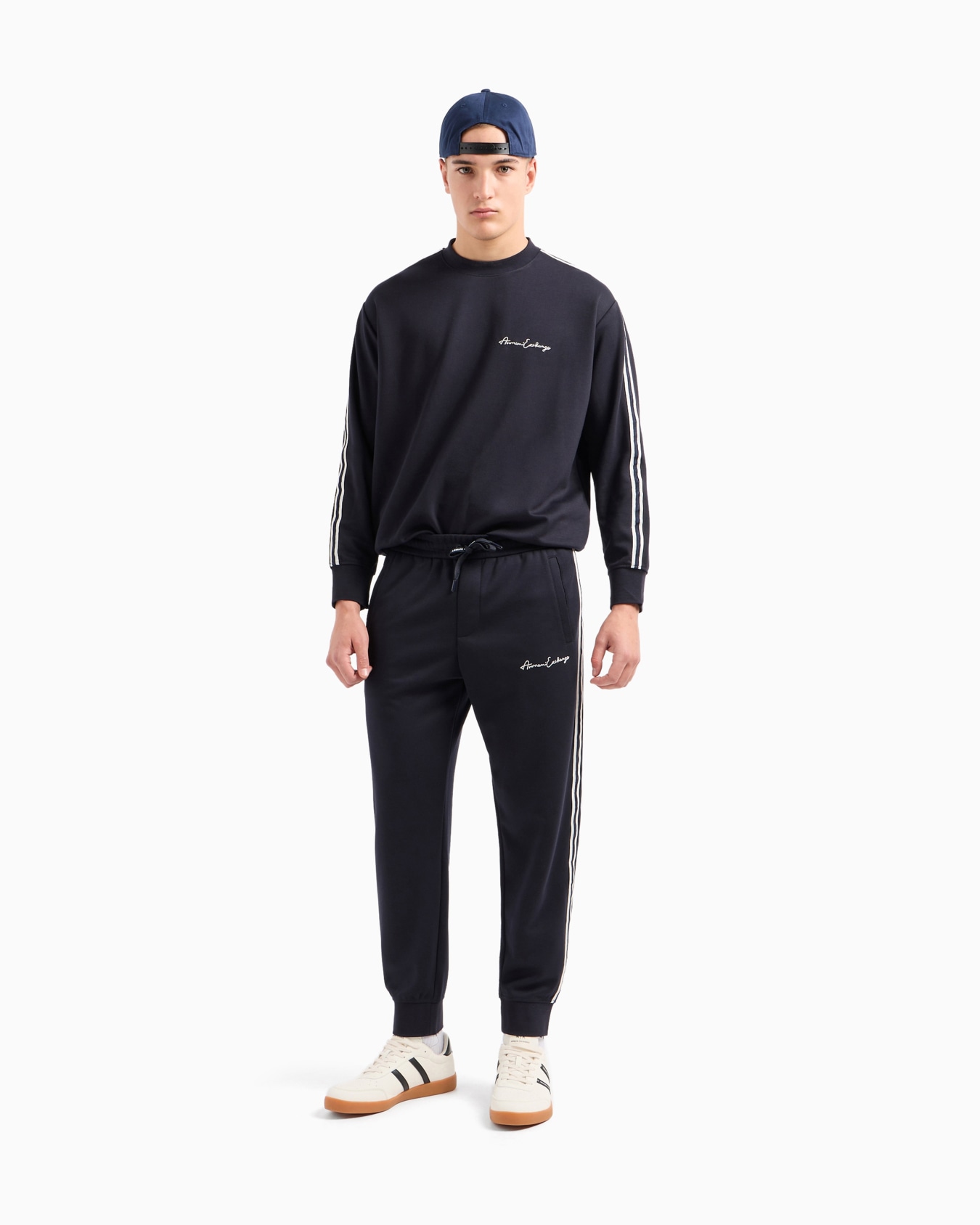 Logo Signature Crewneck Sweatshirt Slide 1
