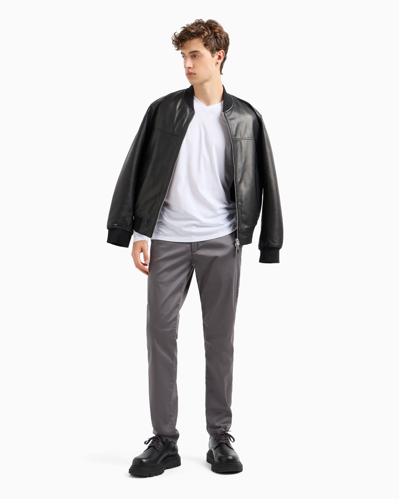 Regular fit gabardine trousers Slide 3