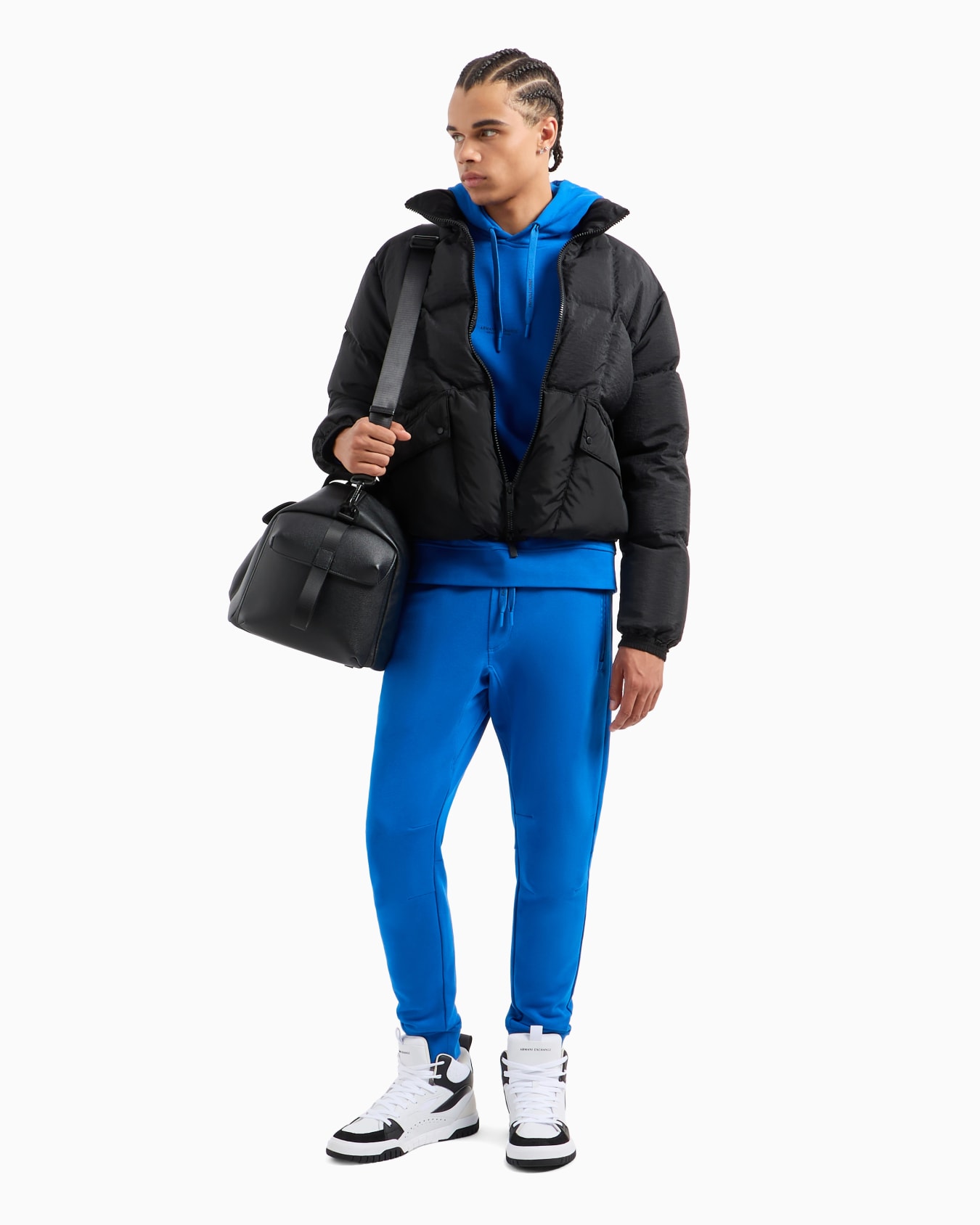 Soft yarn jogger pants with logo Slide 3