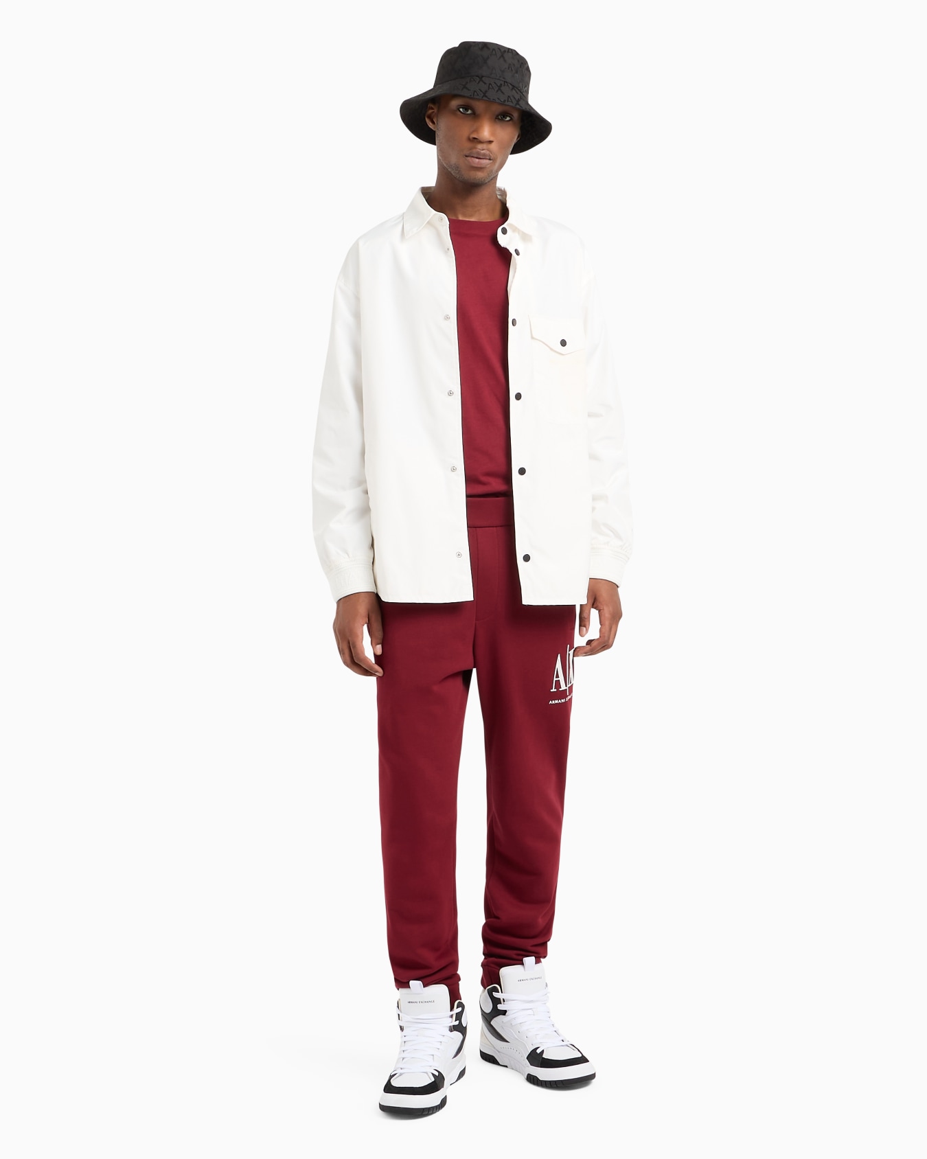 Soft yarn jogger pants with logo Slide 3