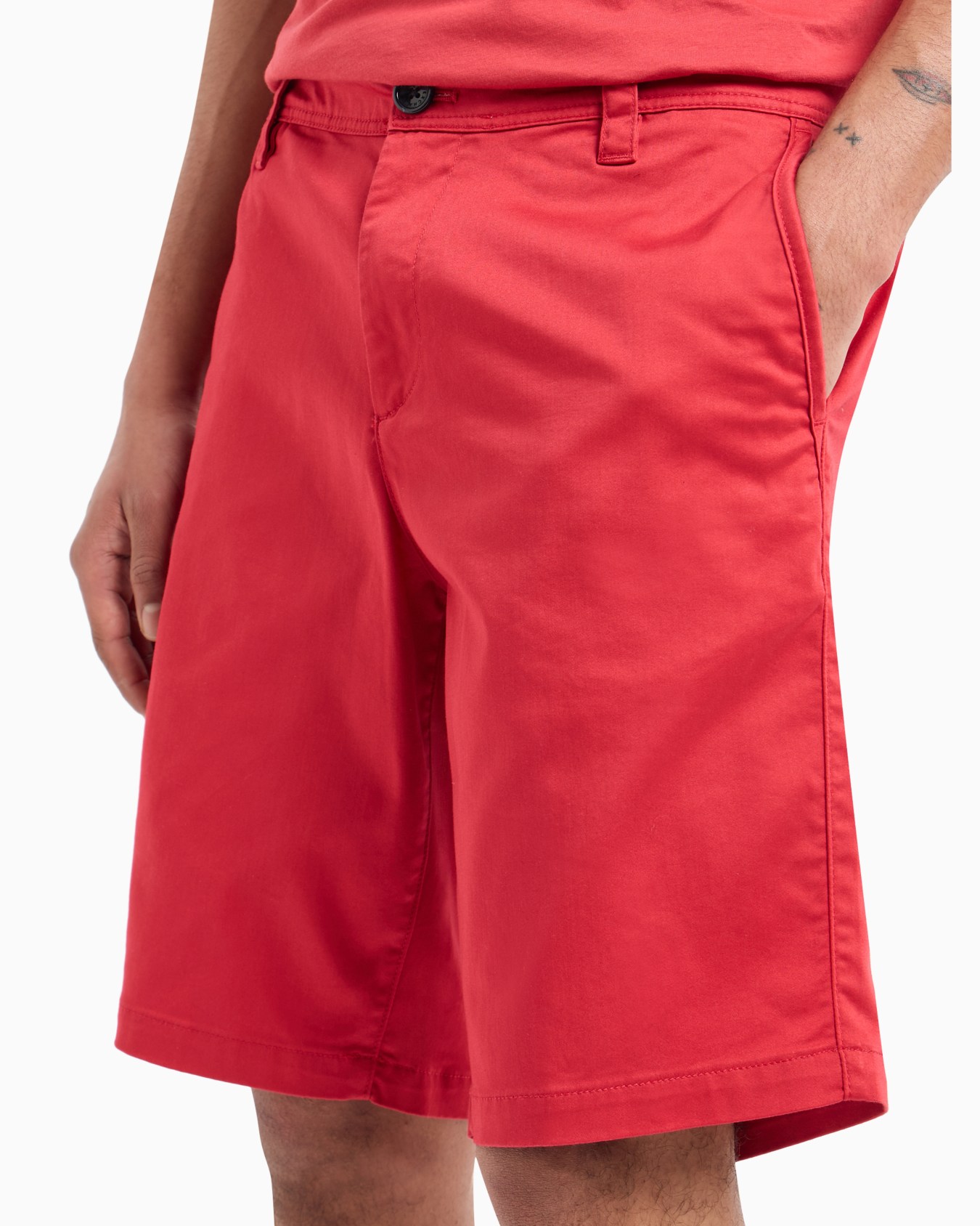 Bermuda shorts in satin stretch fabric Diapositiva 4