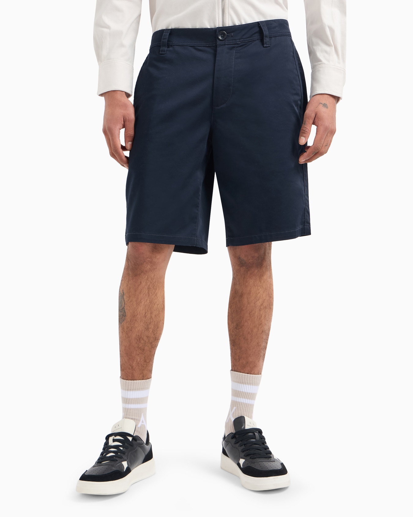 Bermuda shorts in satin stretch fabric Slide 3