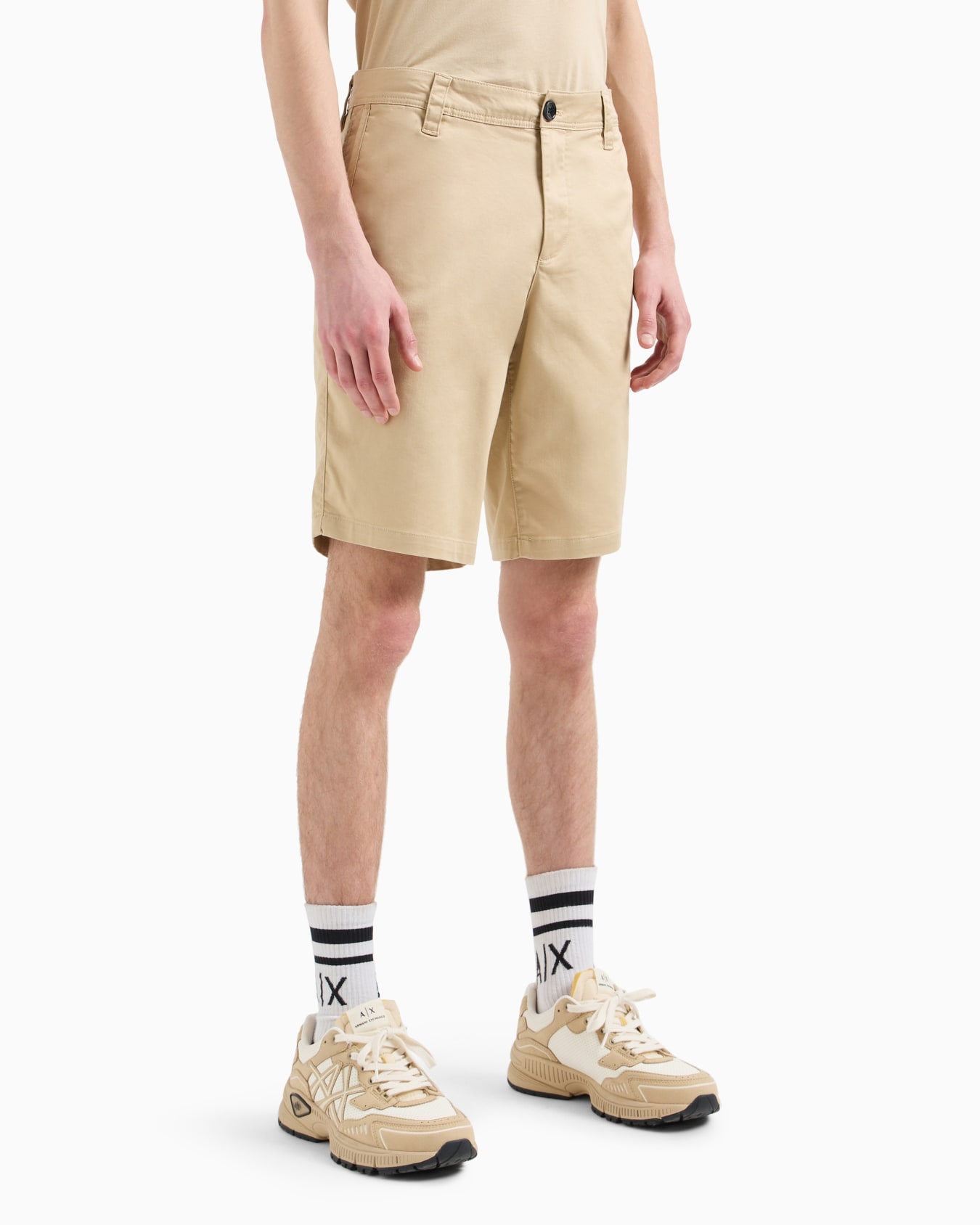 Bermuda shorts in satin stretch fabric Diapositiva 1
