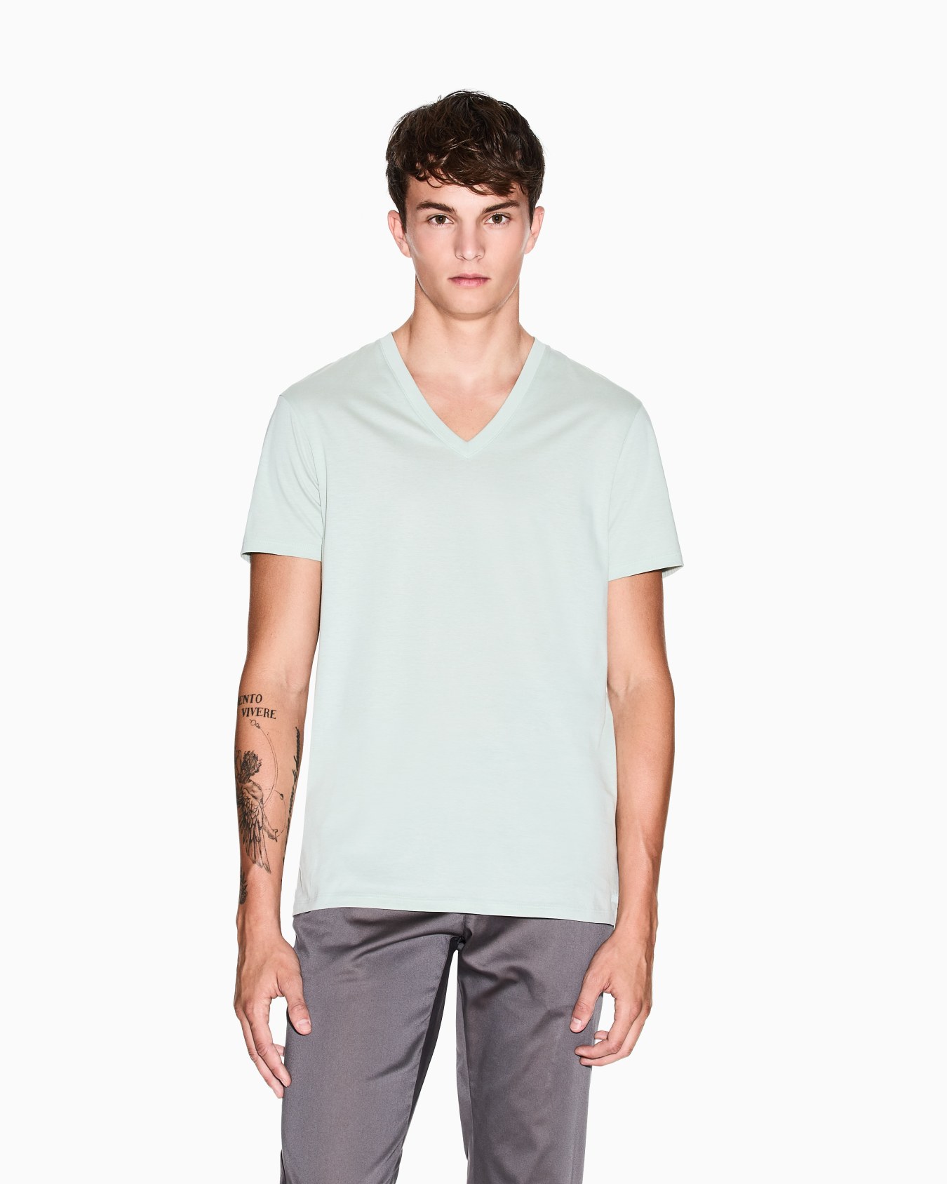 Slim fit T-shirt in Pima cotton jersey Slide 3