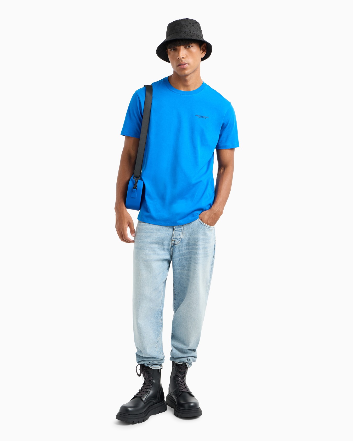 Regular fit T-shirt with logo  Slide 3