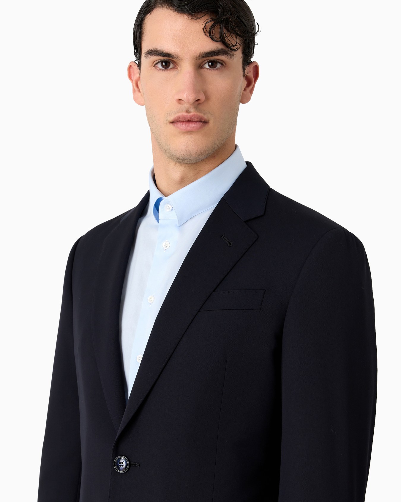 Single-breasted, water-repellent wool suit from the Soft line Slide 4