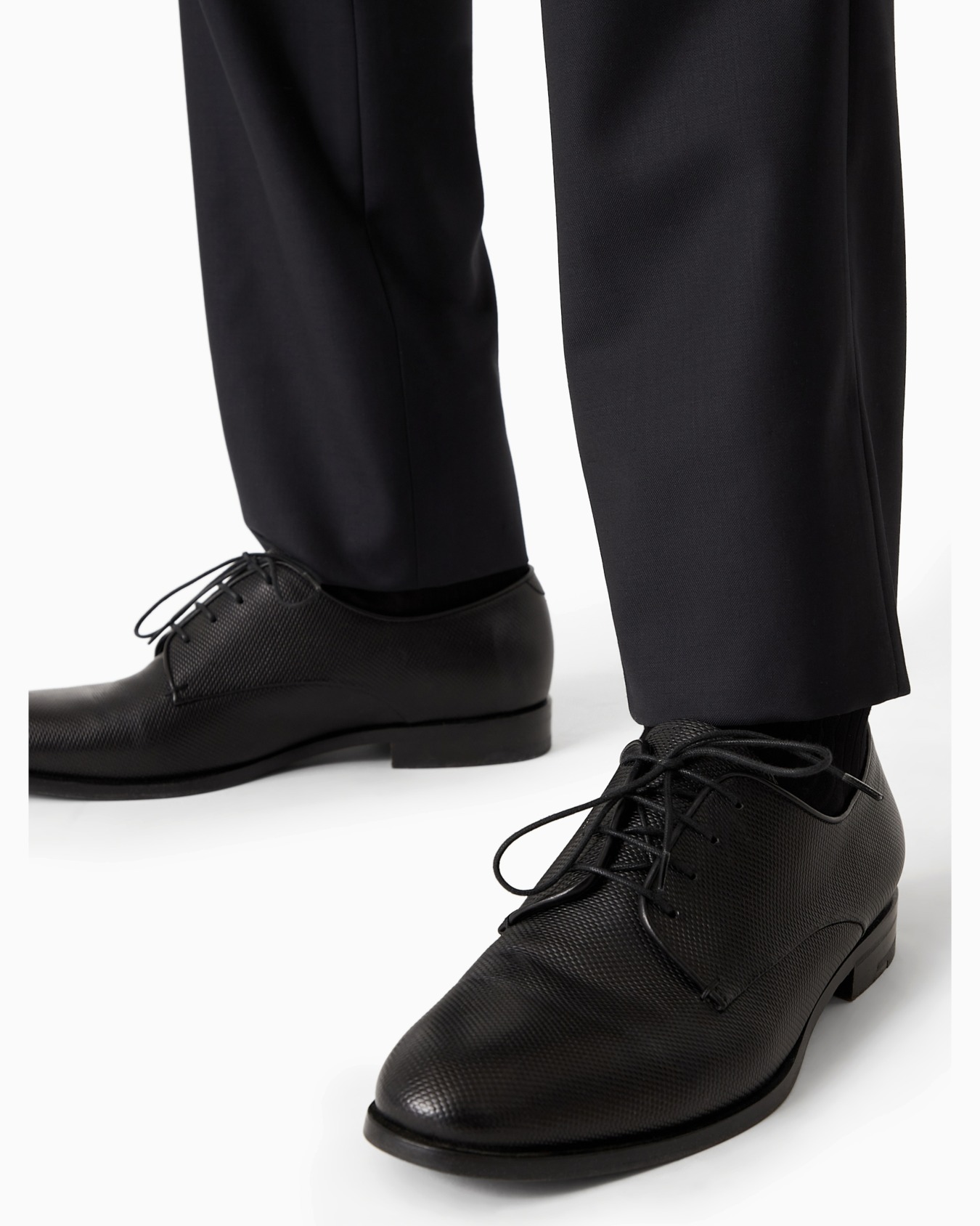 Soho Line single-breasted suit in wool and cashmere Slide 6