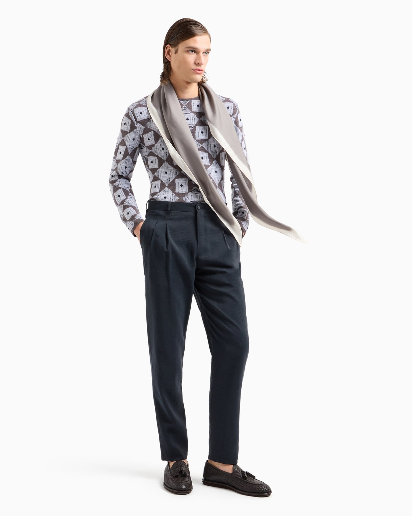 Two-dart trousers in silk-blend twill Slide 3