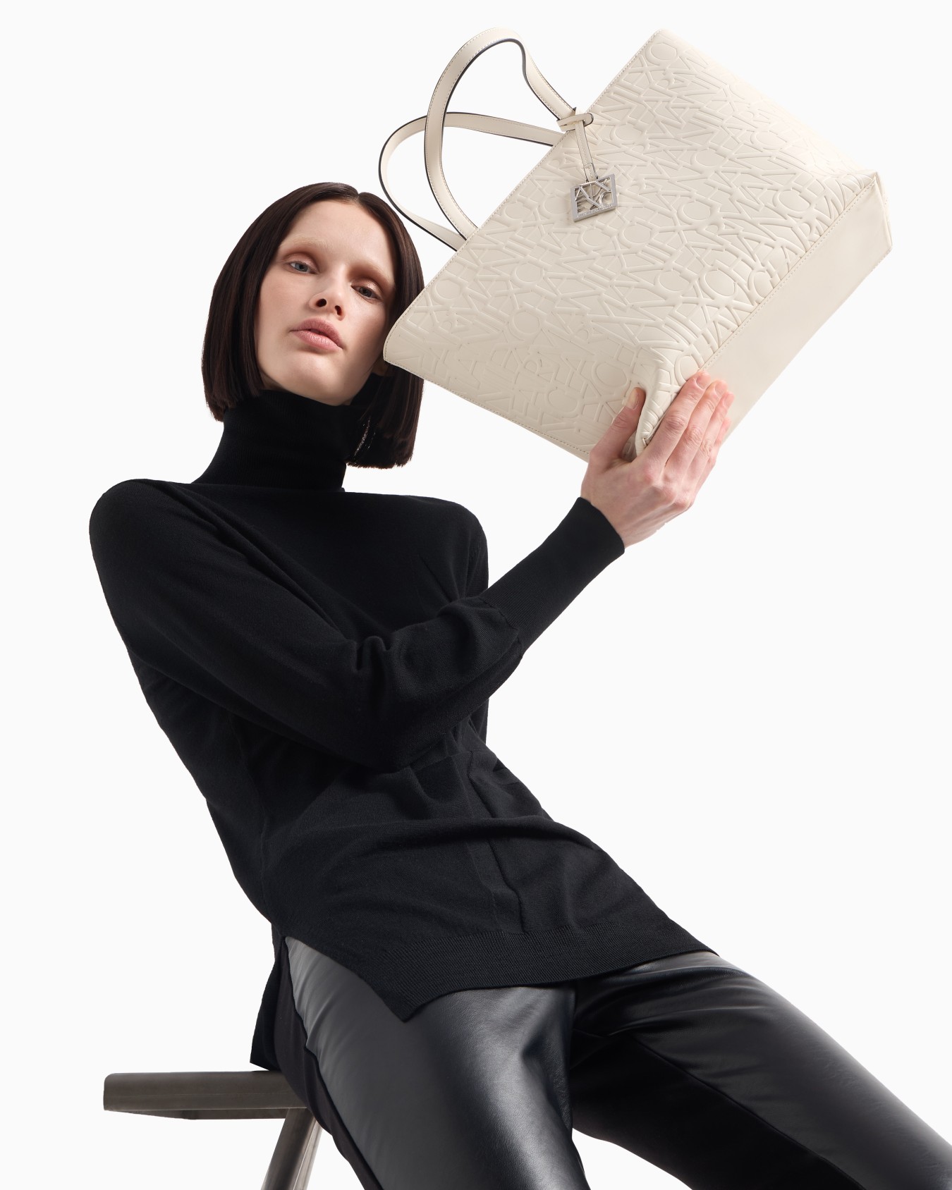Shopper with all-over embossed logo Slide 5